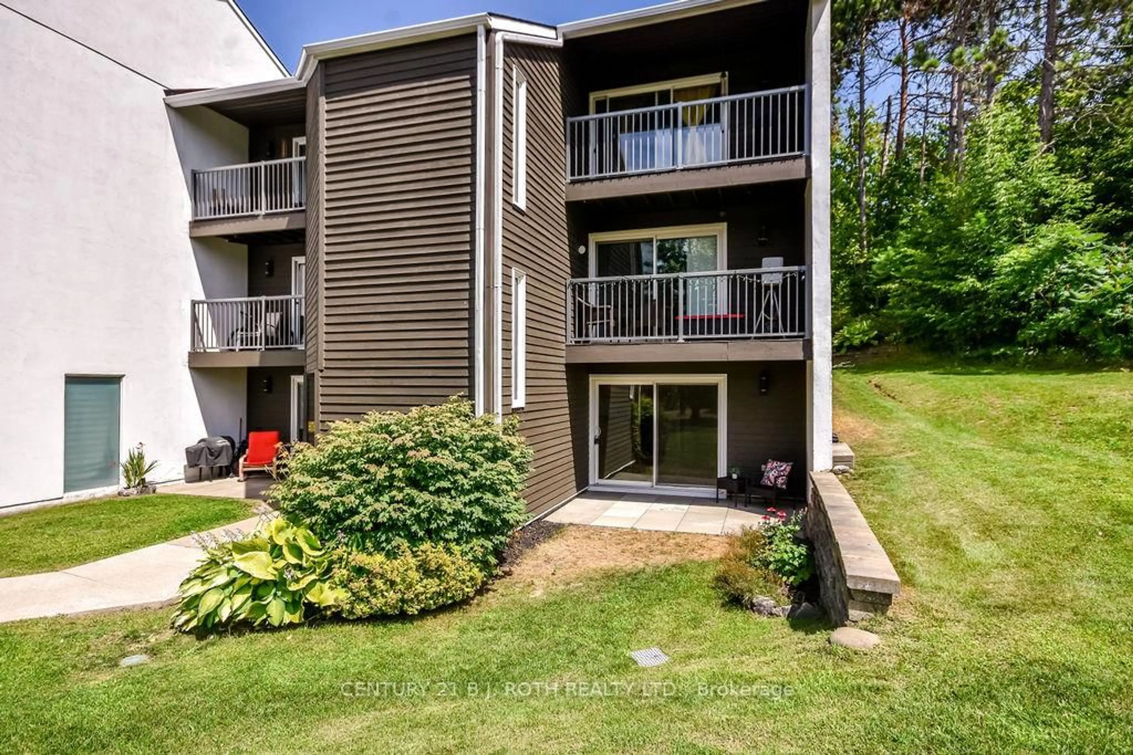 Patio, water/lake/river/ocean view for 1102 HORSESHOE VALLEY Rd #126, Oro-Medonte Ontario L4M 4Y8