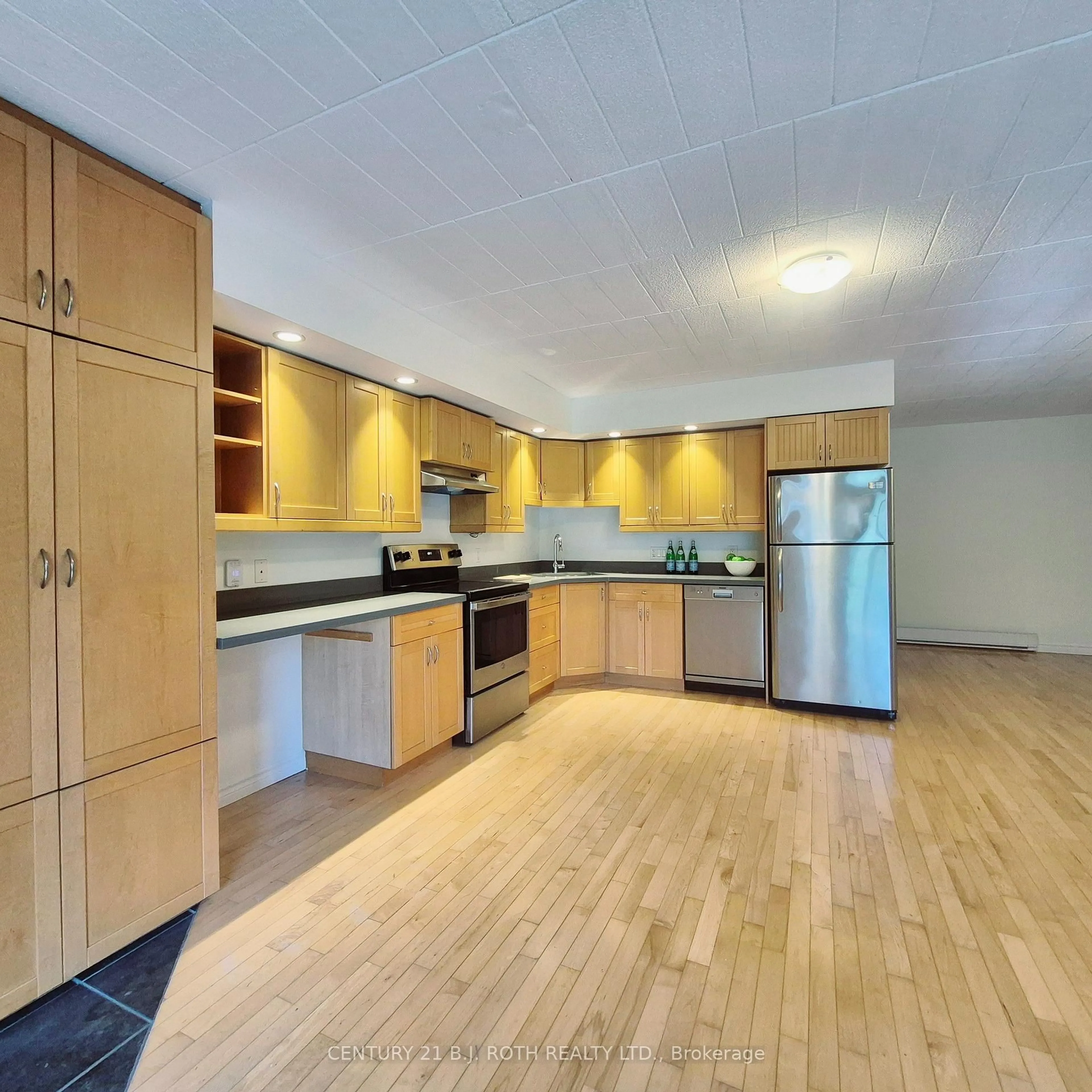 Unknown for 1102 HORSESHOE VALLEY Rd #126, Oro-Medonte Ontario L4M 4Y8