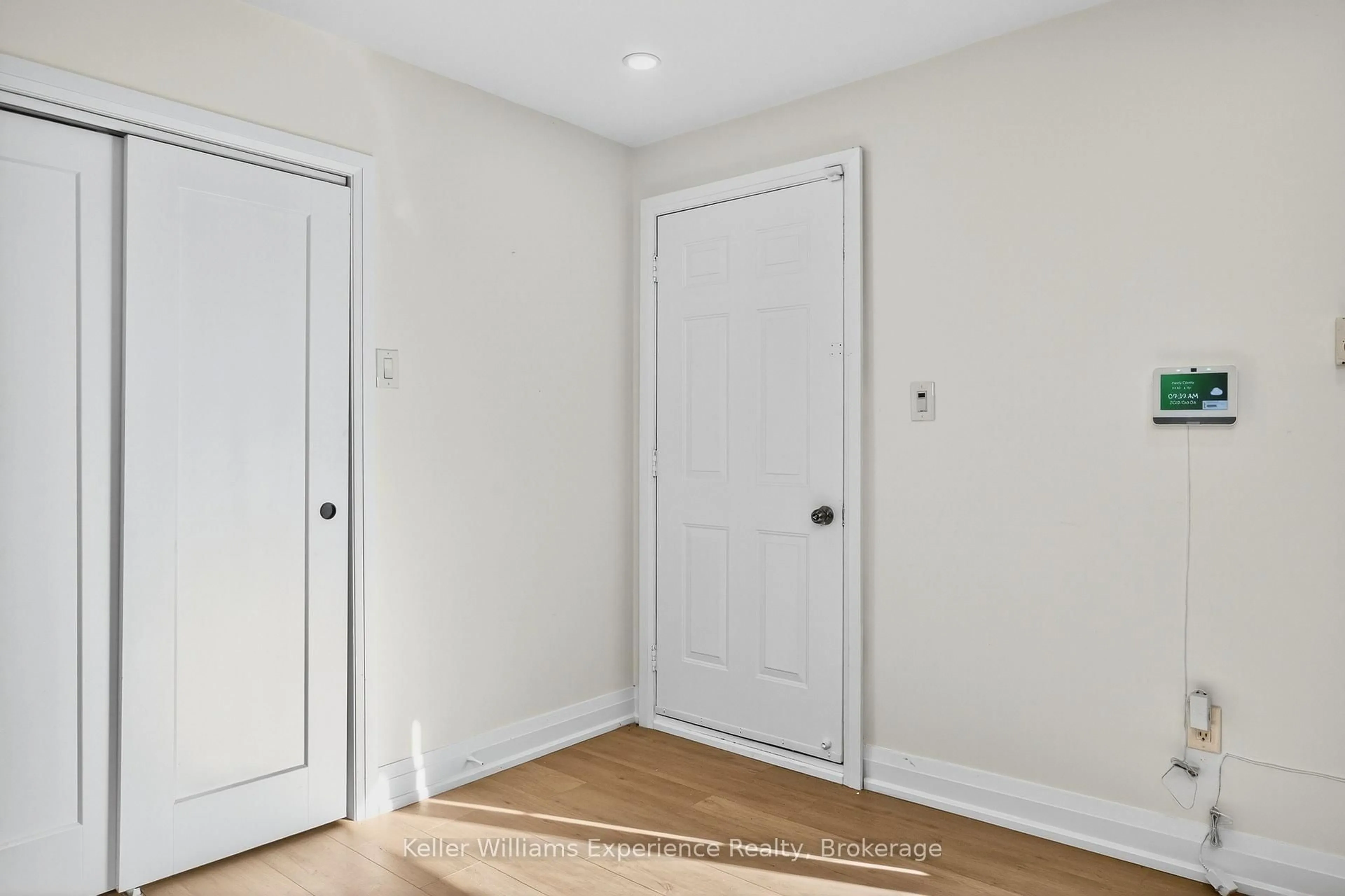 Unknown for 556 Champlain Rd, Tiny Ontario L9M 0C2