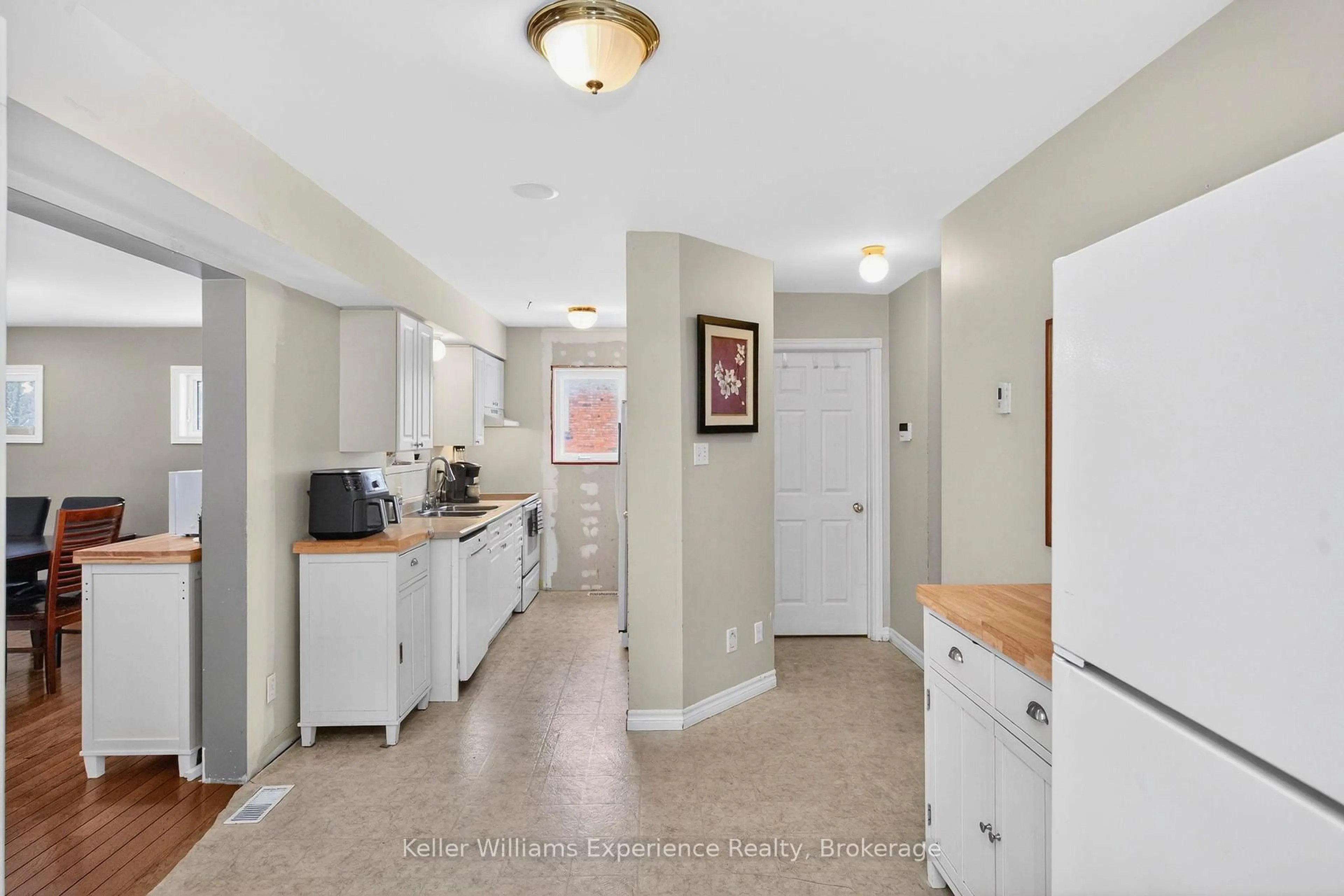 Unknown for 798 Midland Point Rd, Midland Ontario L4R 5G2