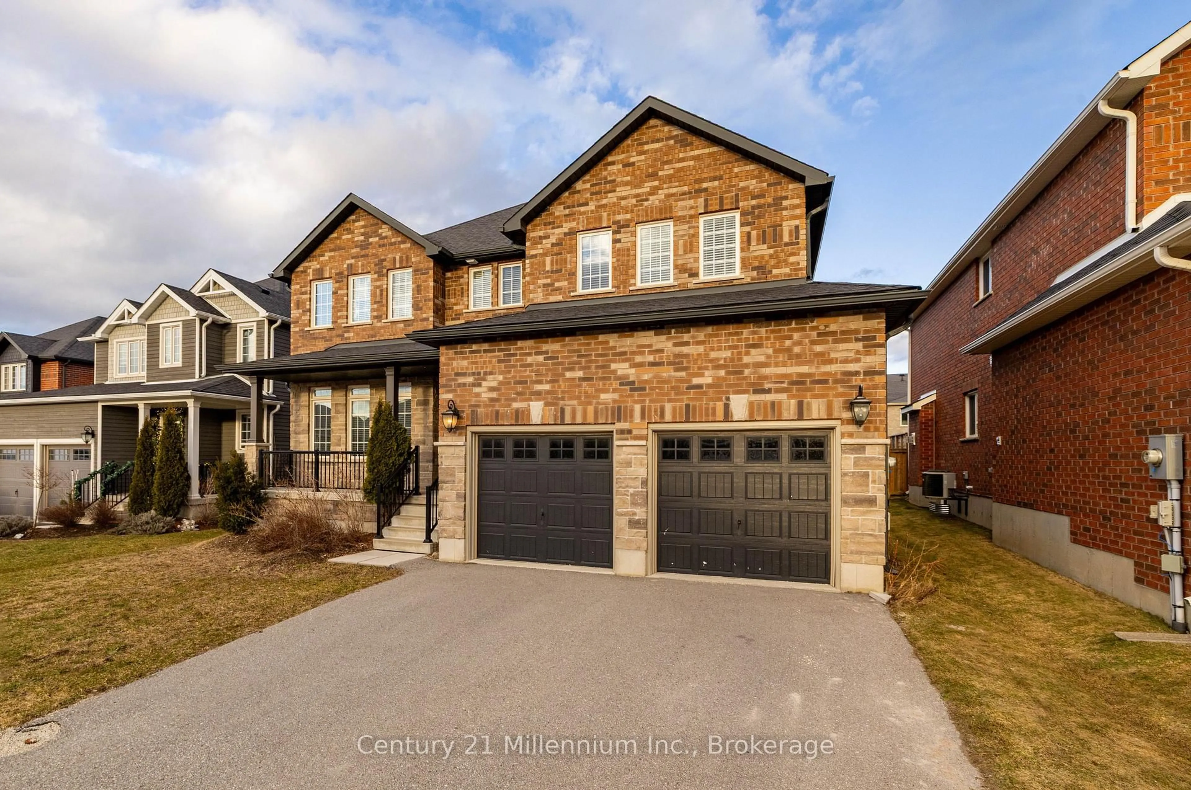Home with brick exterior material, street for 54 Lockerbie Cres, Collingwood Ontario L9Y 0L9