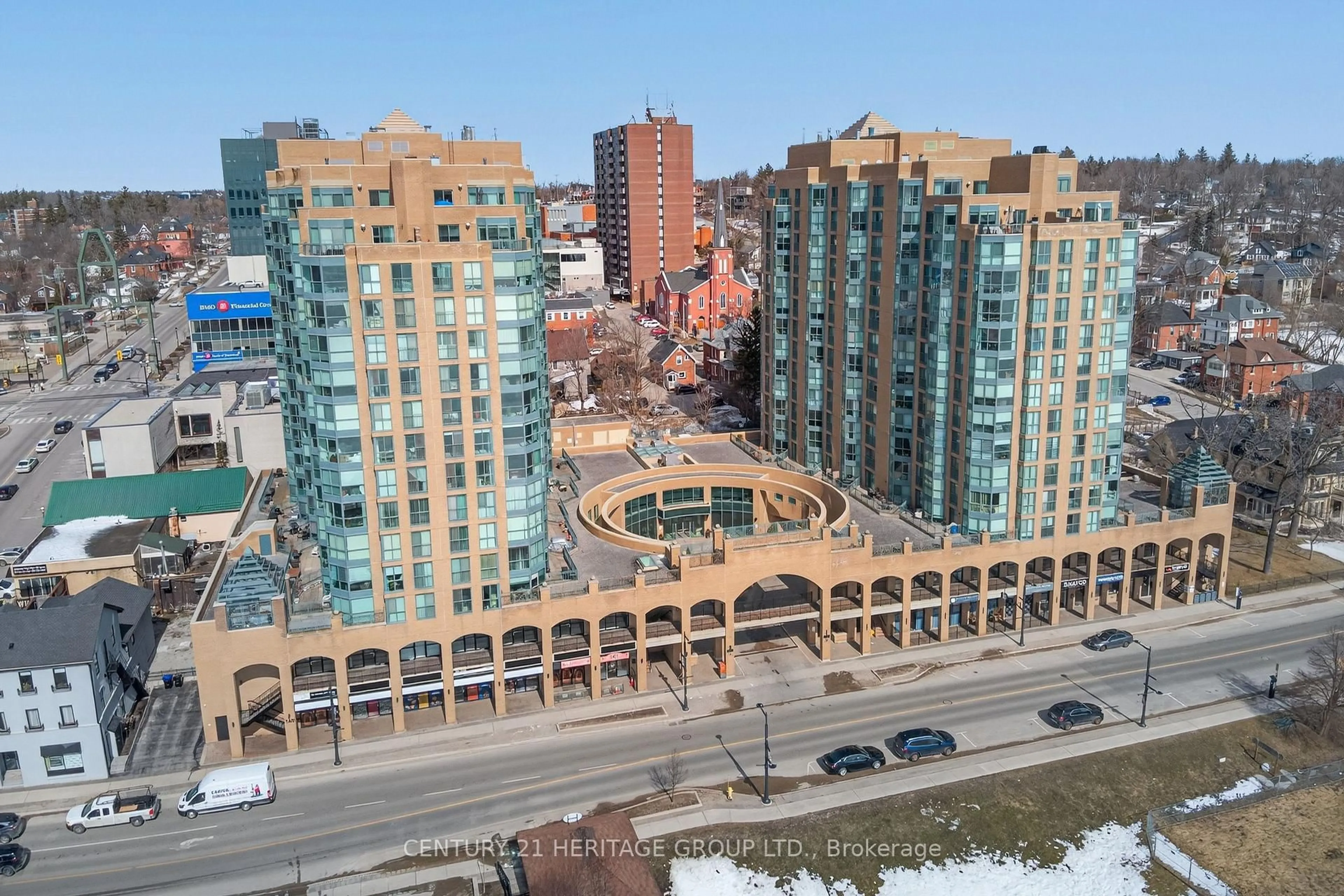A pic from outside/outdoor area/front of a property/back of a property/a pic from drone, city buildings view from balcony for 150 Dunlop St #1005, Barrie Ontario L4M 6H1