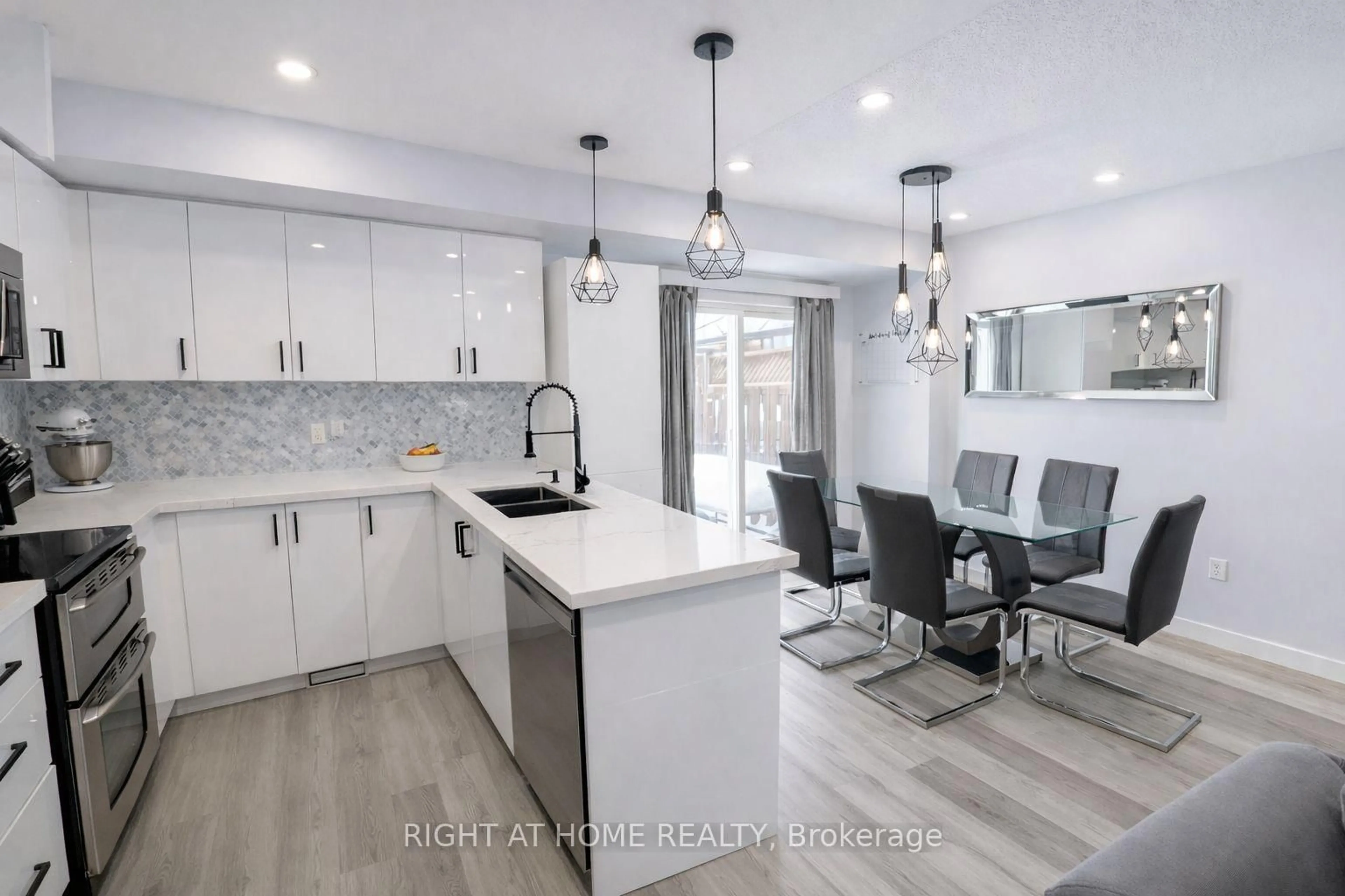 Open concept kitchen, ceramic/tile floor for 5 Michelle Dr, Orillia Ontario L3V 0B3