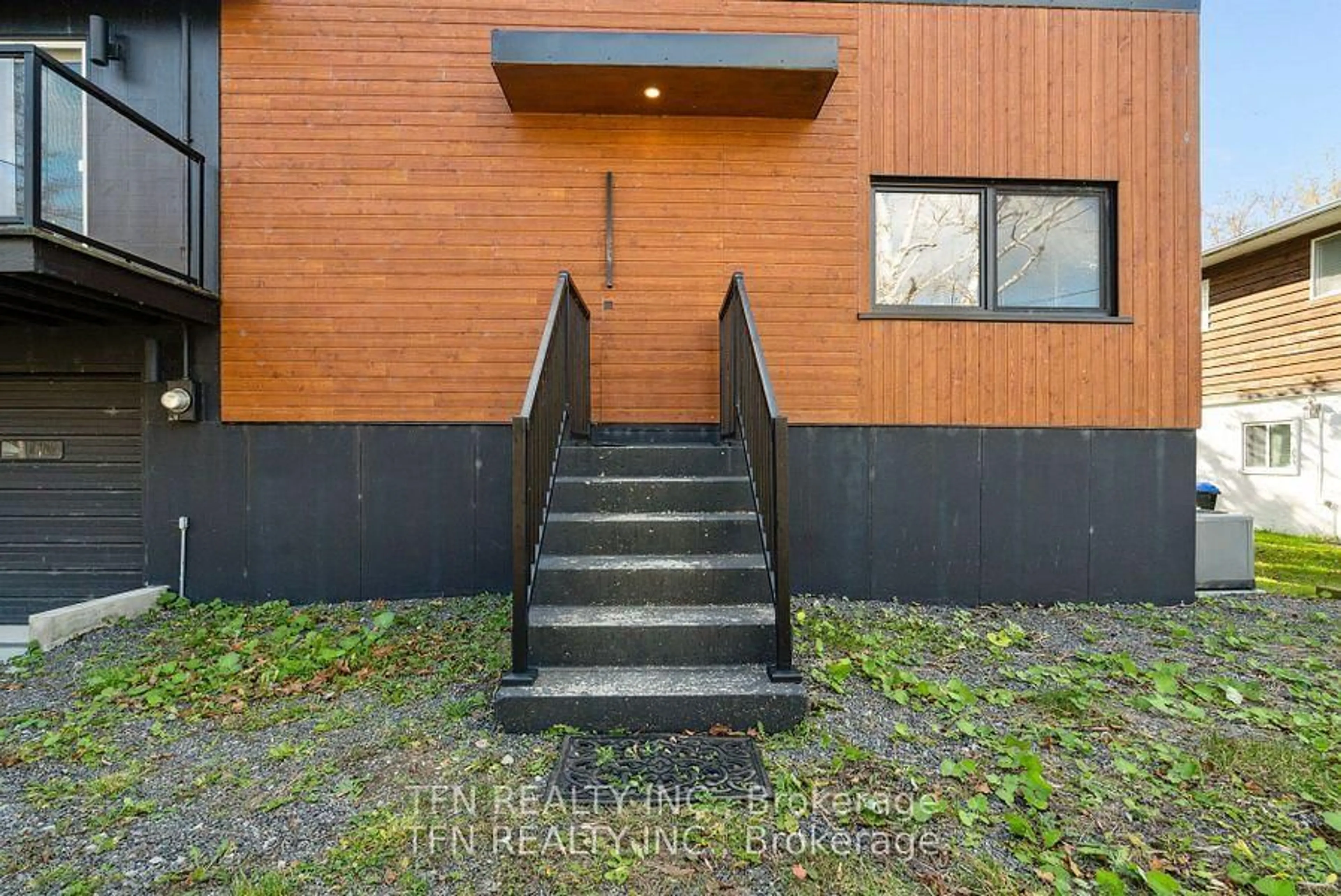 Unknown for 12 Schooner Lane, Tay Ontario L0K 2C0