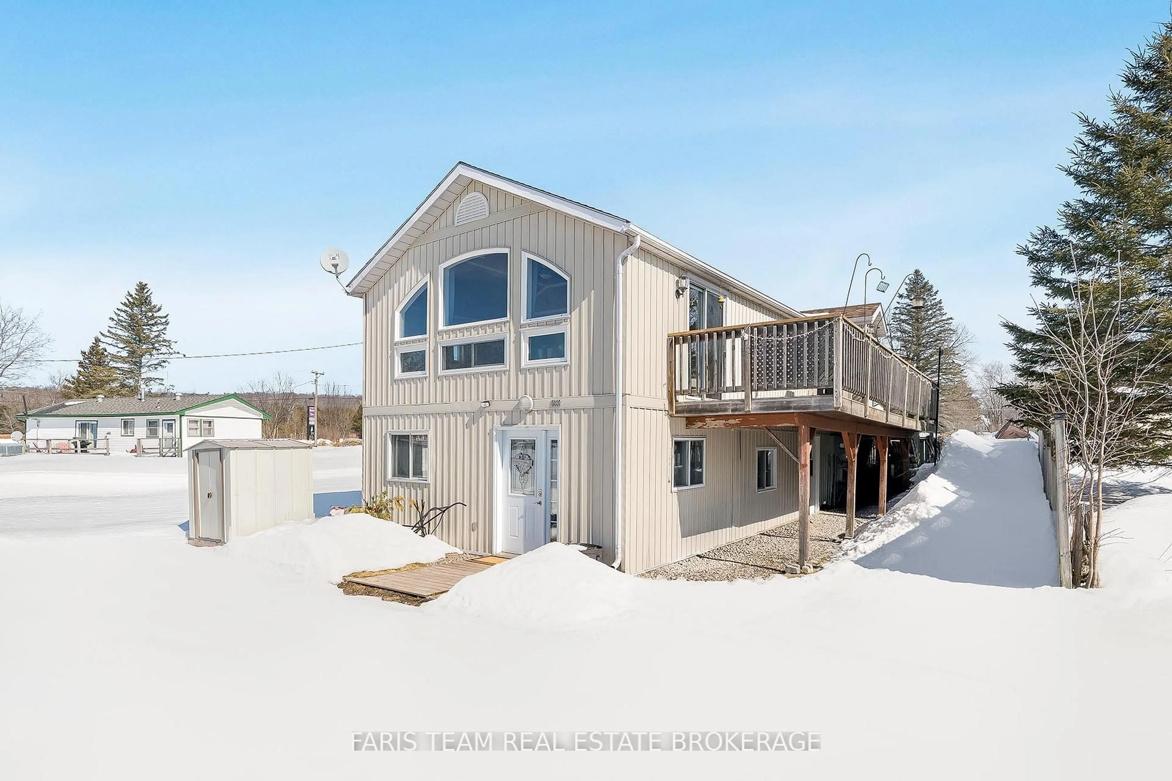 A pic from outside/outdoor area/front of a property/back of a property/a pic from drone, mountain view for 5632 Penetanguishene Rd, Springwater Ontario L0L 1P0