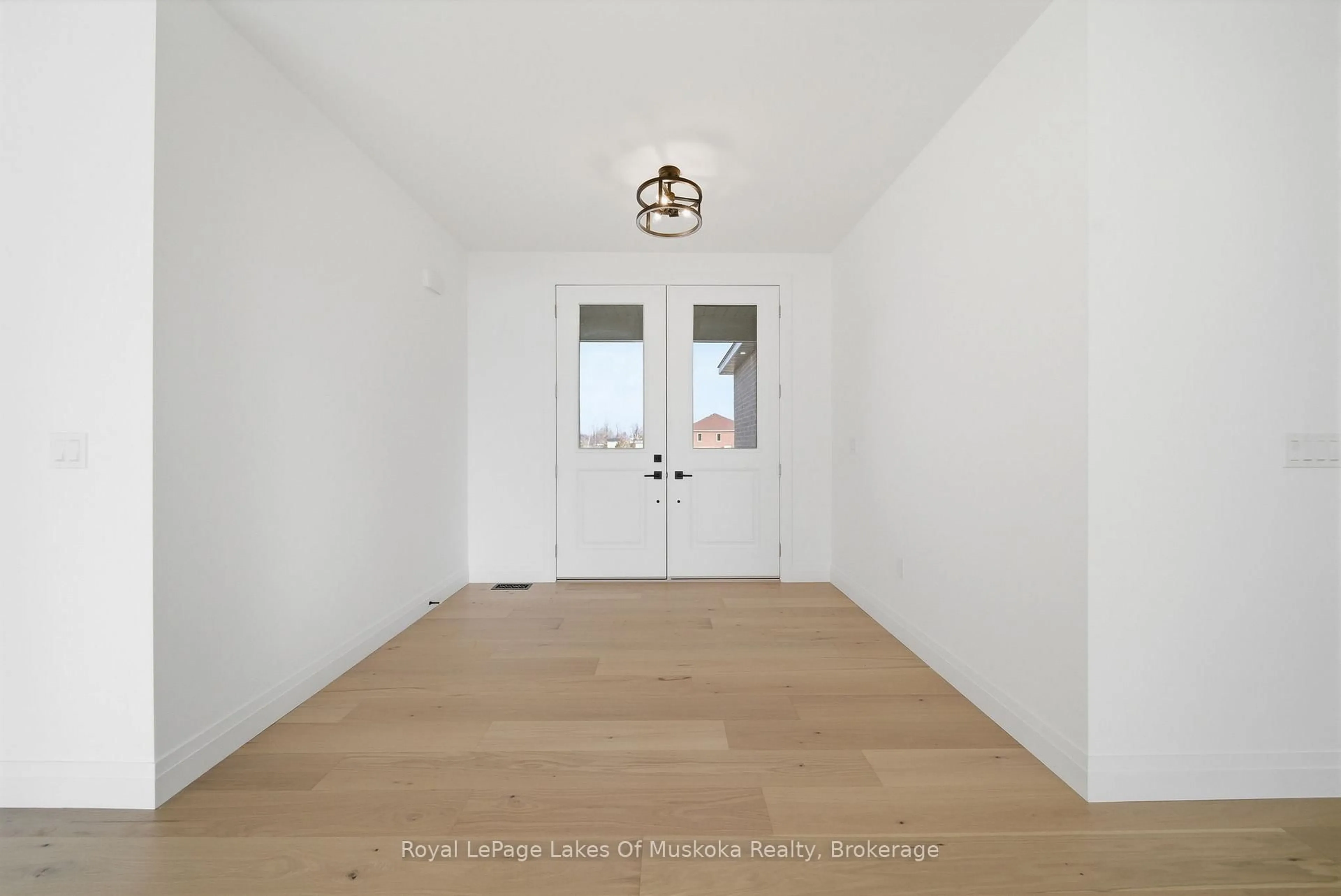 Unknown for 19 Henry Ball Crt, Oro-Medonte Ontario L0K 2G1