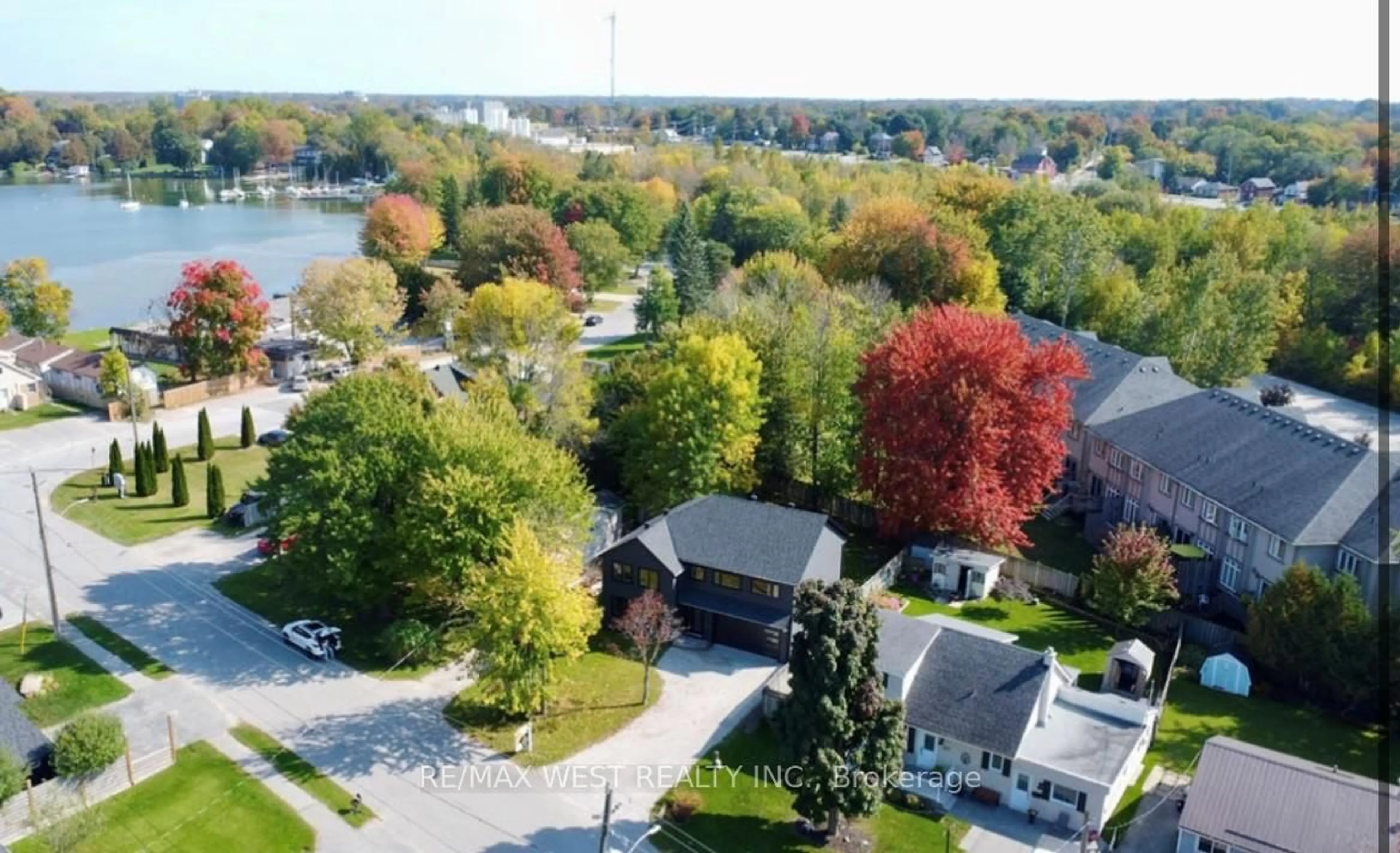 A pic from outside/outdoor area/front of a property/back of a property/a pic from drone, street for 159 Cedar Island Rd, Orillia Ontario L3V 1S9