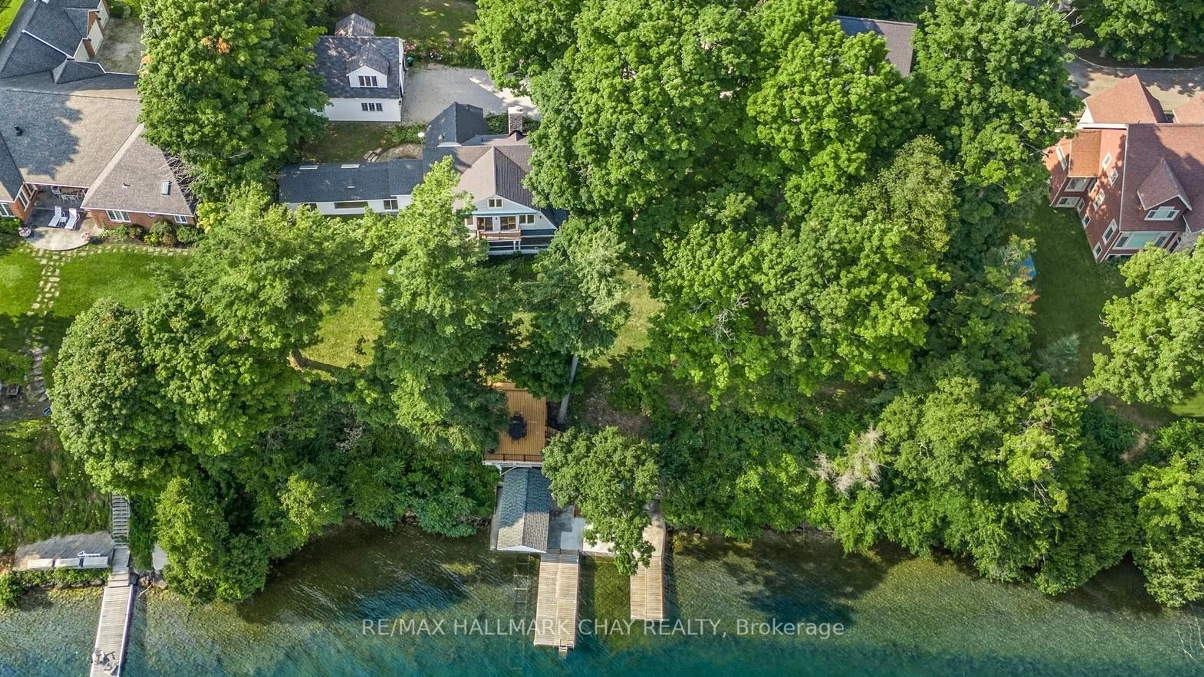 A pic from outside/outdoor area/front of a property/back of a property/a pic from drone, water/lake/river/ocean view for 209 Bay St, Oro-Medonte Ontario L0L 2L0