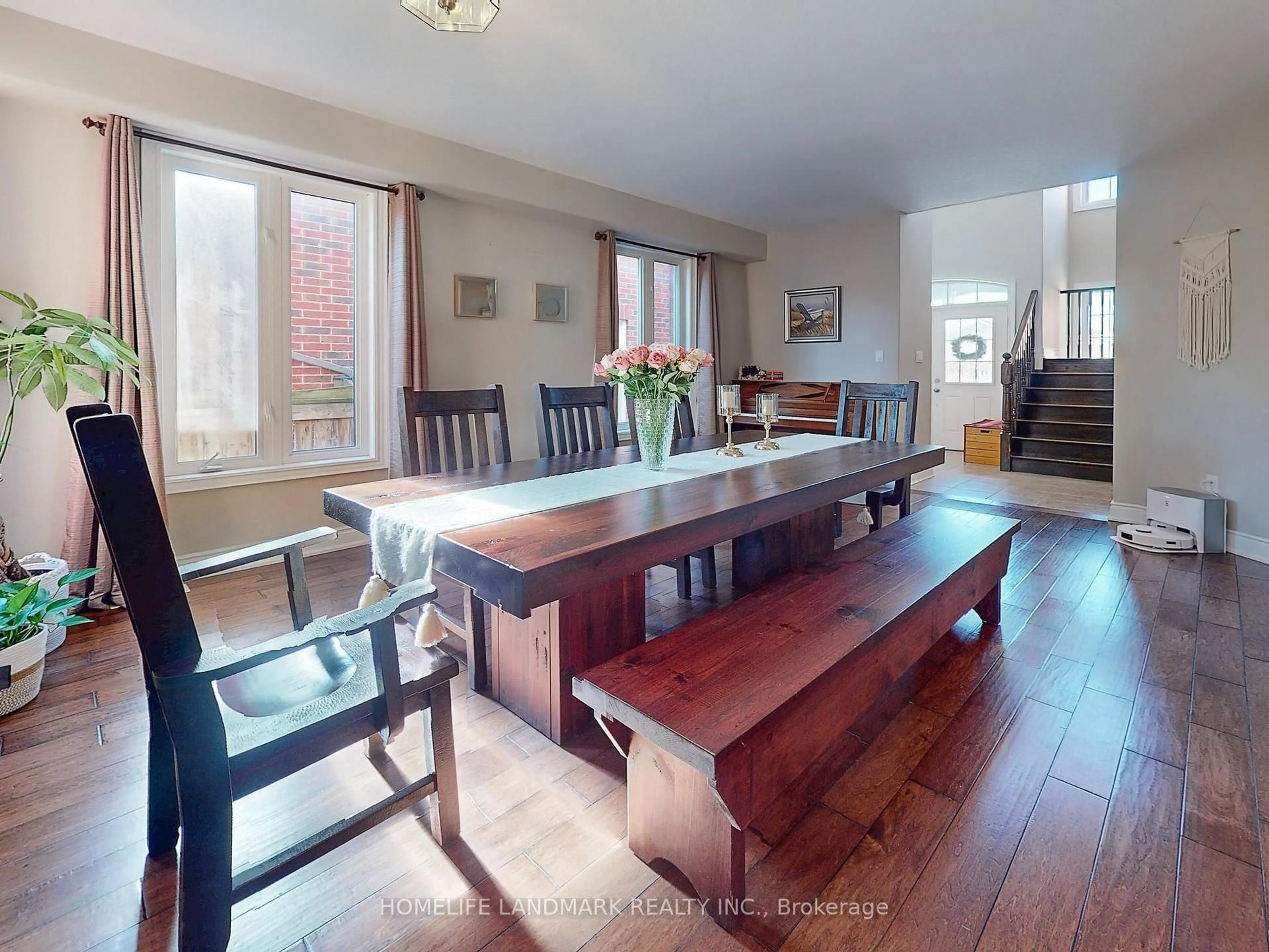 Dining room, unknown for 73 GRAIHAWK Dr, Barrie Ontario L4N 6G7