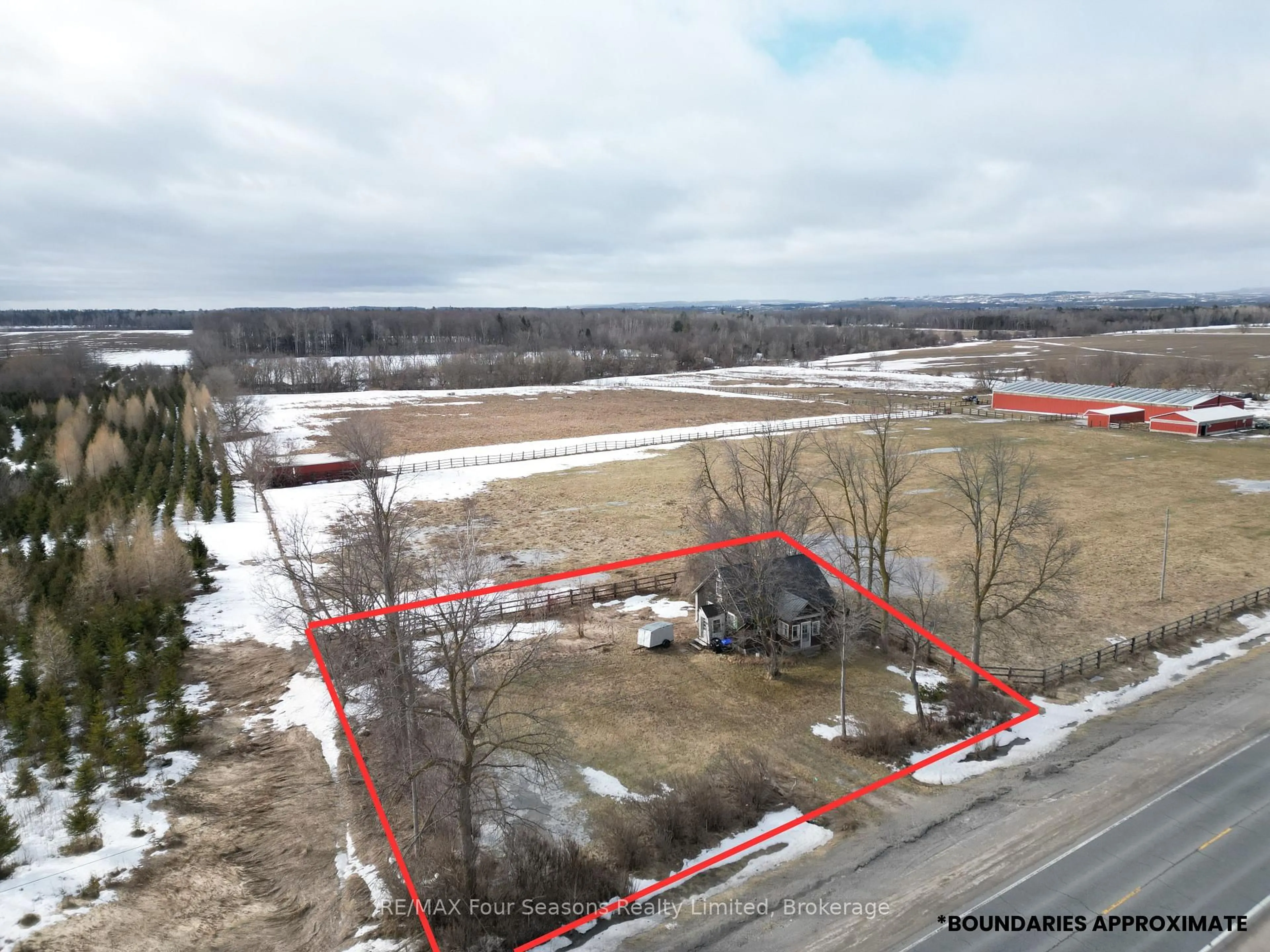 A pic from outside/outdoor area/front of a property/back of a property/a pic from drone, unknown for 6677 Highway 26, Clearview Ontario L0M 1S0