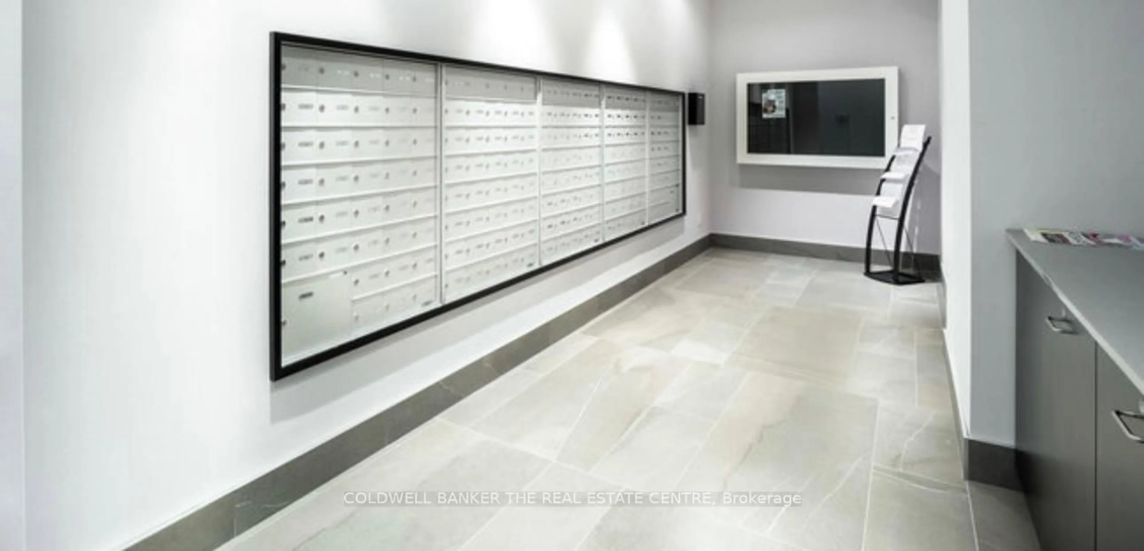 Unknown for 681 Yonge St #516, Barrie Ontario L4N 4E8