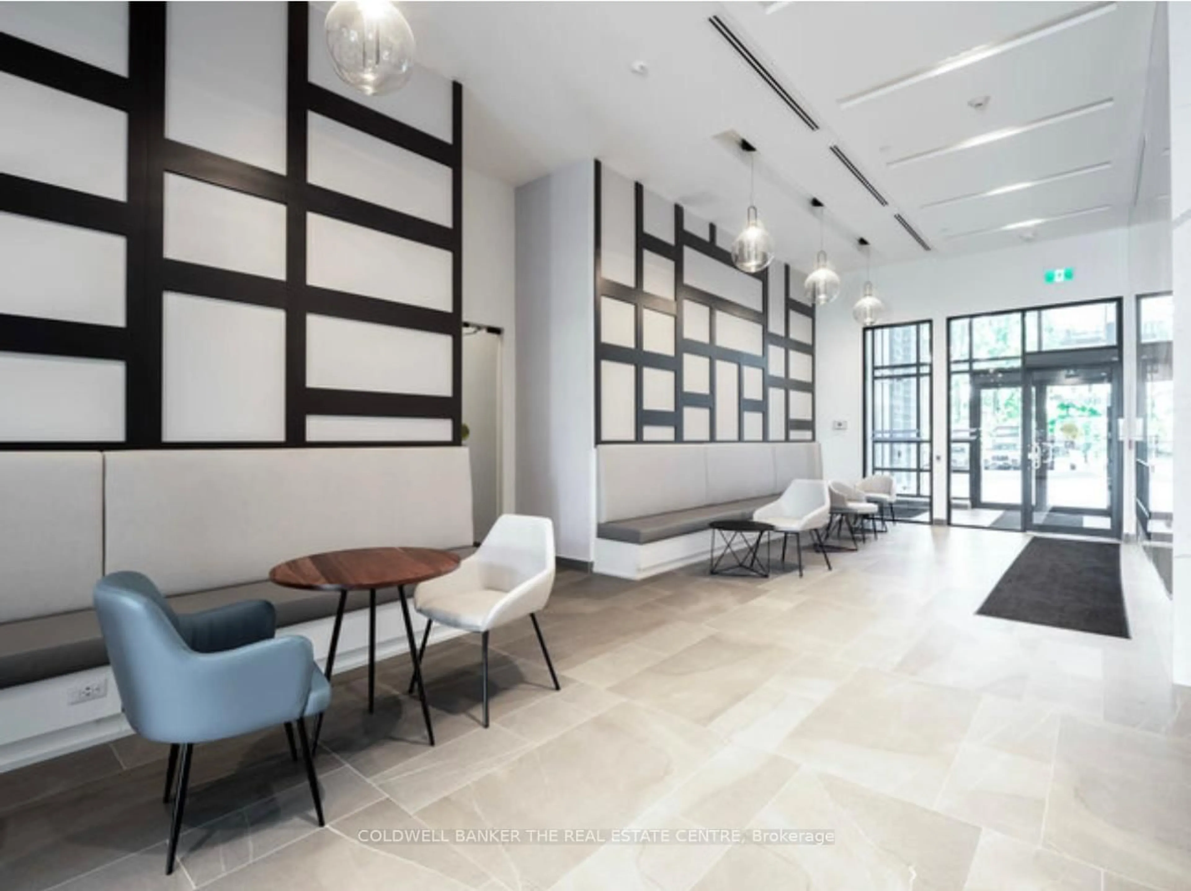 Lobby for 681 Yonge St #516, Barrie Ontario L4N 4E8