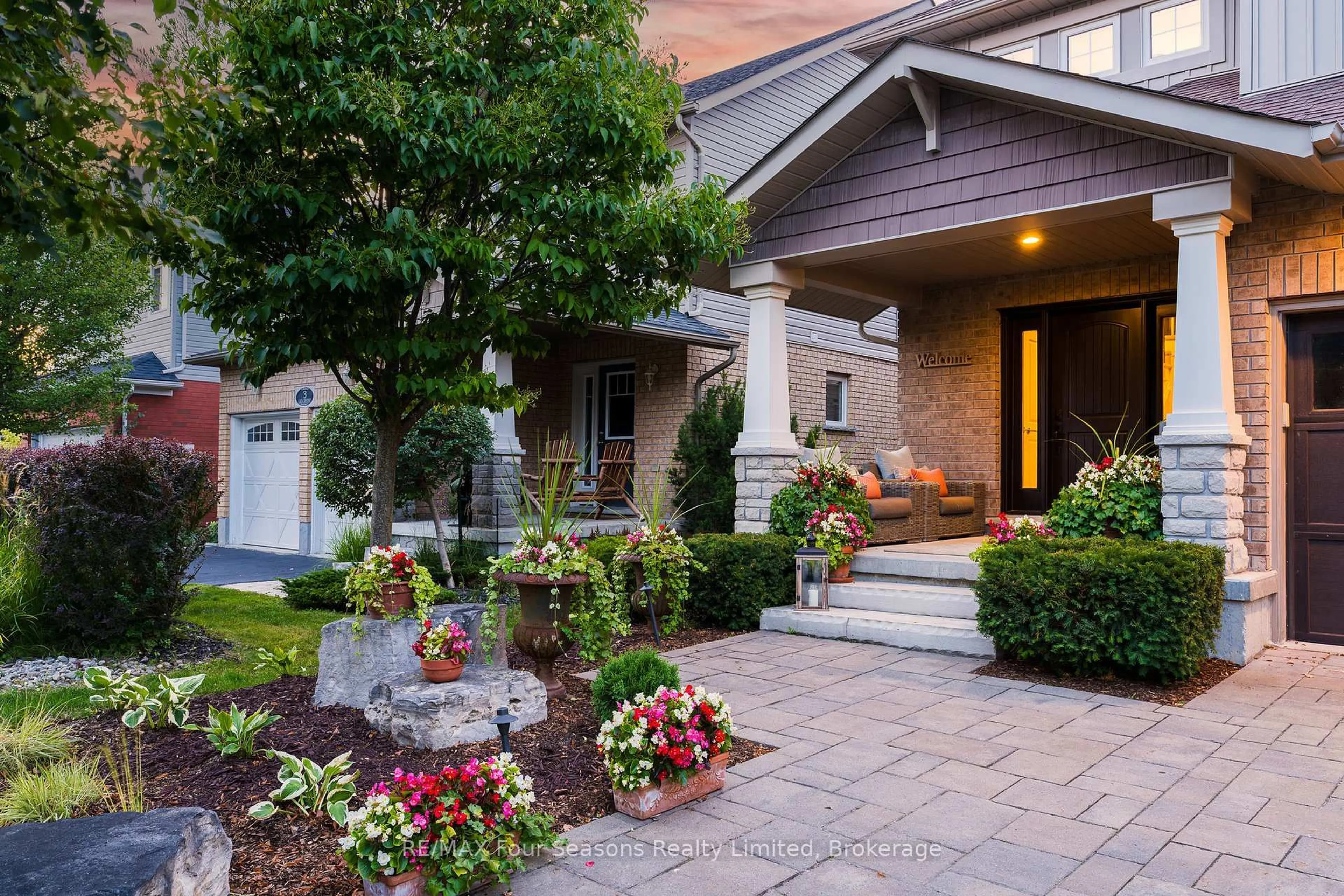 Home with brick exterior material, street for 5 Kayla Cres, Collingwood Ontario L9Y 5K9