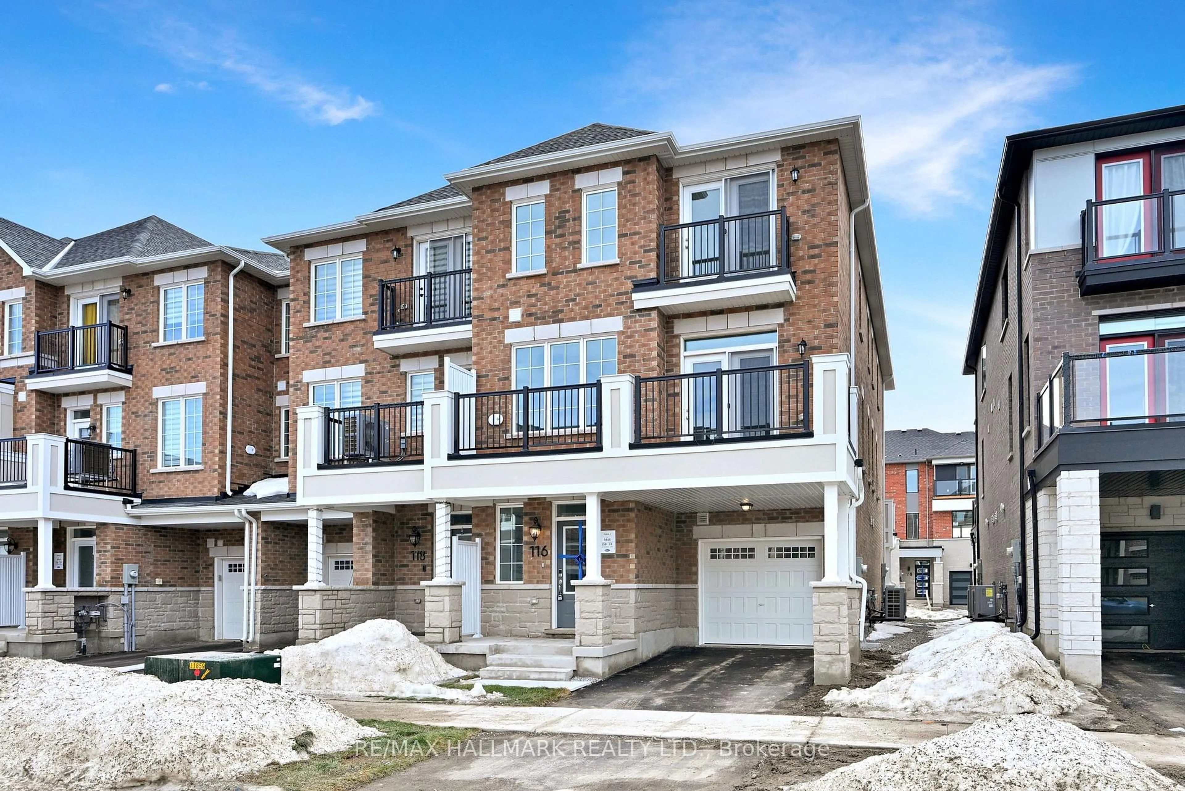 Home with brick exterior material, street for 116 Ennerdale St, Barrie Ontario L9J 1A5