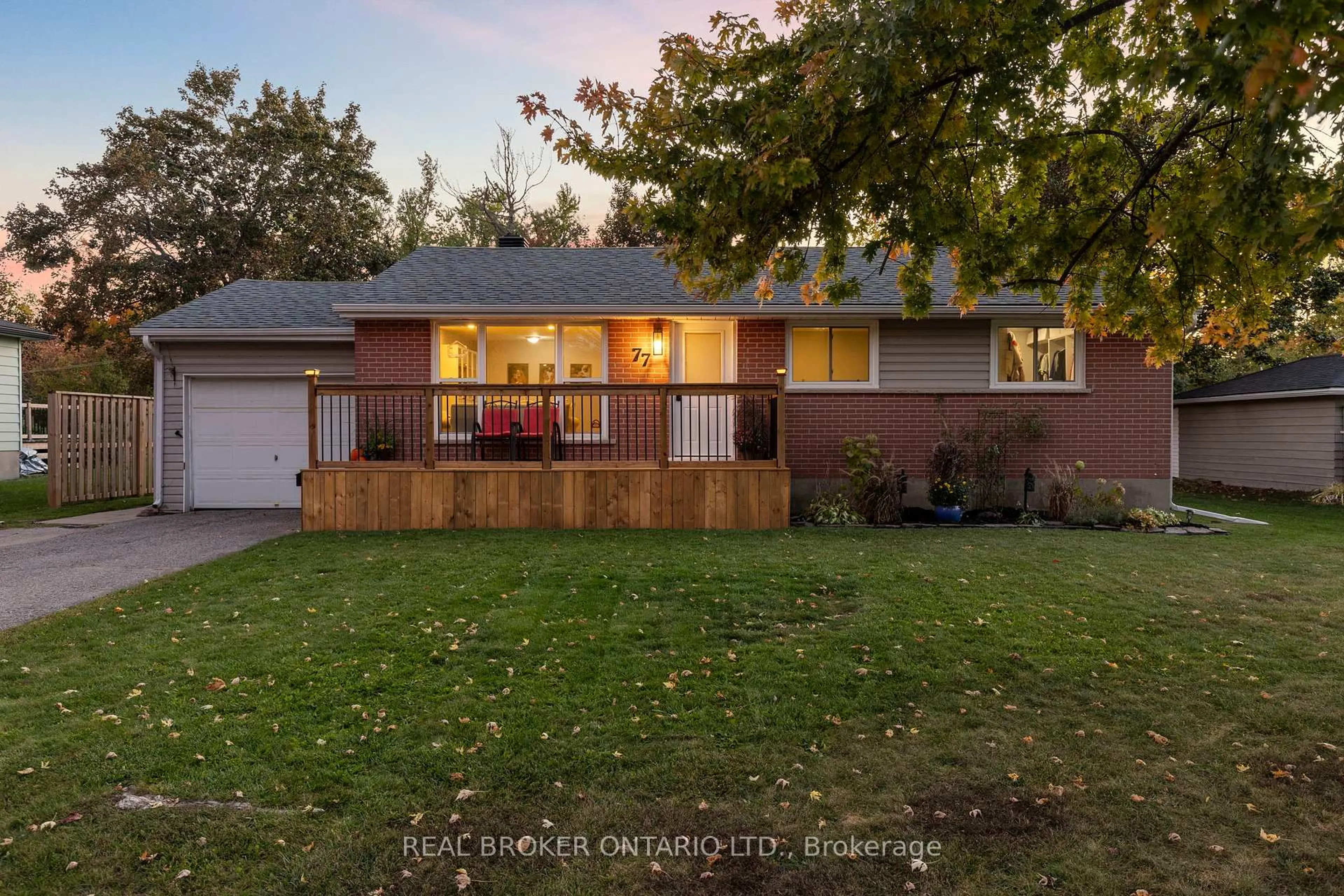 Unknown for 77 Third St, Orillia Ontario L3V 4B5