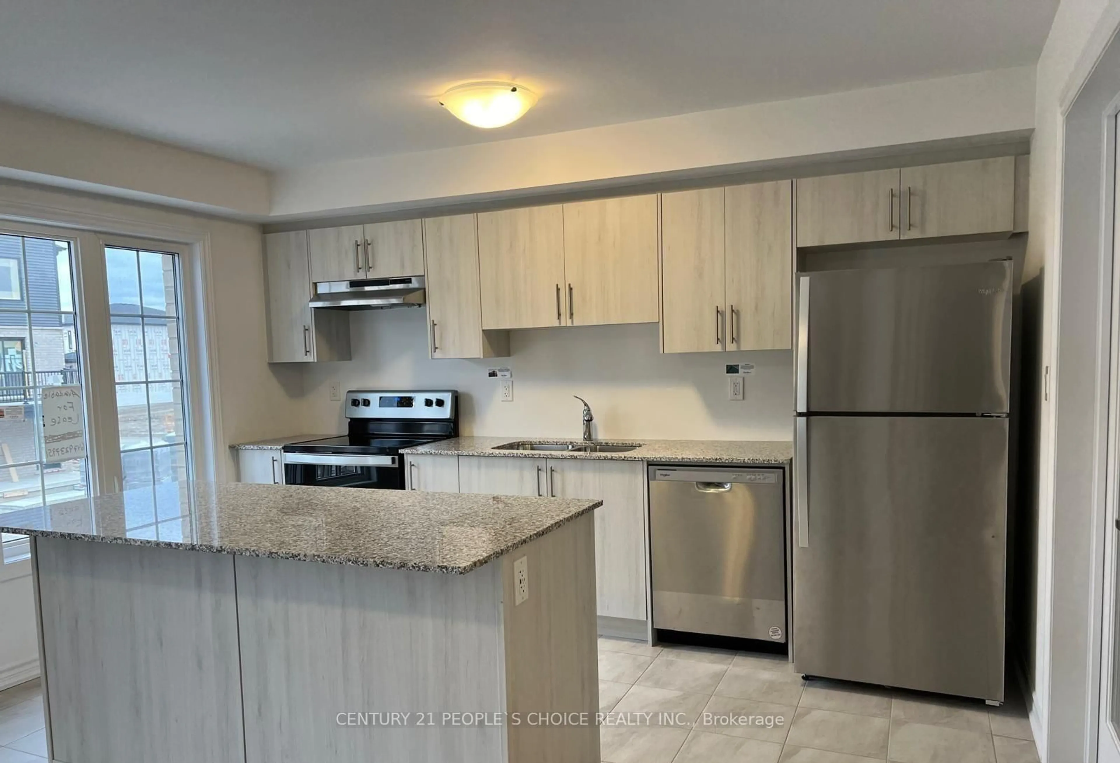 Standard kitchen, unknown for 7 Silo Mews, Barrie Ontario L9J 0V3