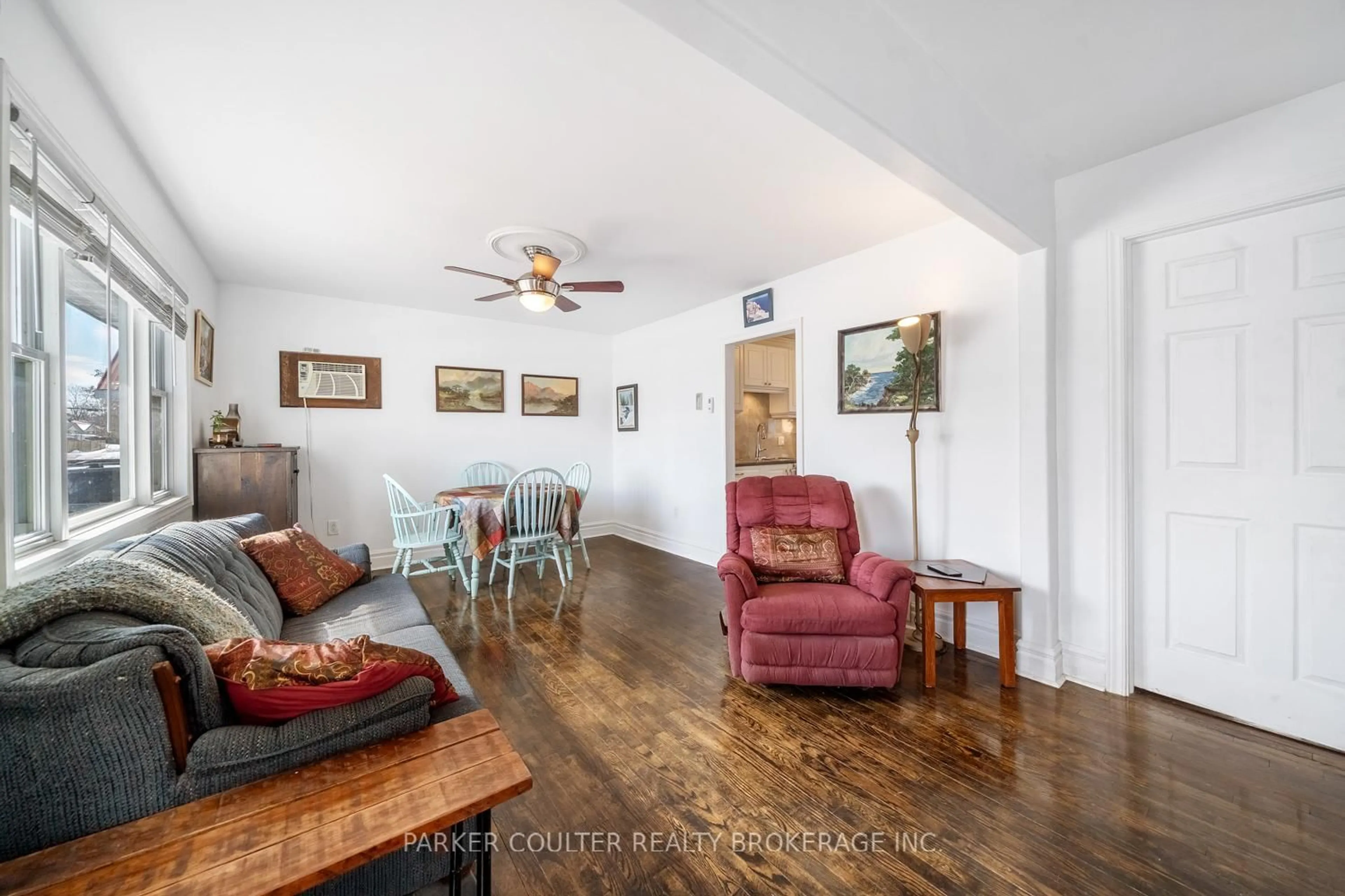 Living room with furniture, unknown for 311 Hilda St, Orillia Ontario L3V 1J3