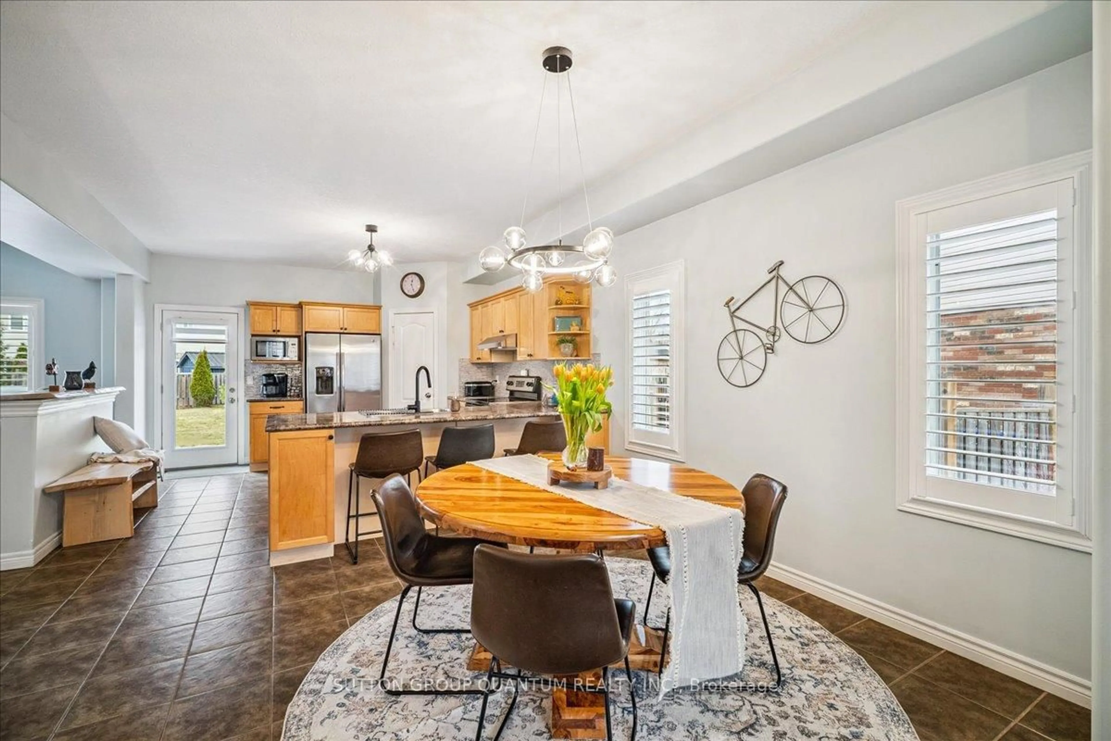 Open concept kitchen, unknown for 14 Patton St, Collingwood Ontario L9Y 0E5