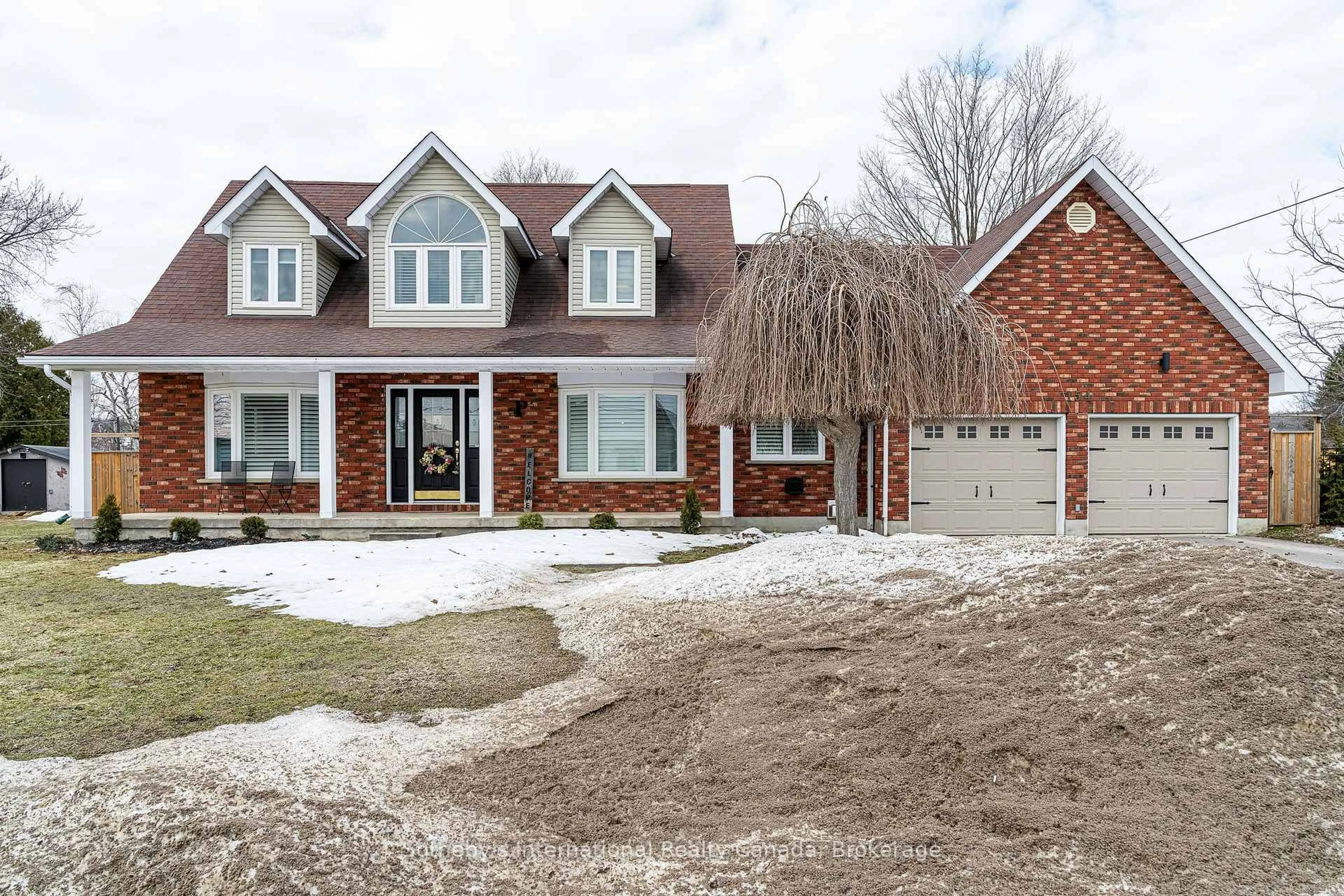 Home with brick exterior material, street for 154 Mary St, Clearview Ontario L0M 1G0