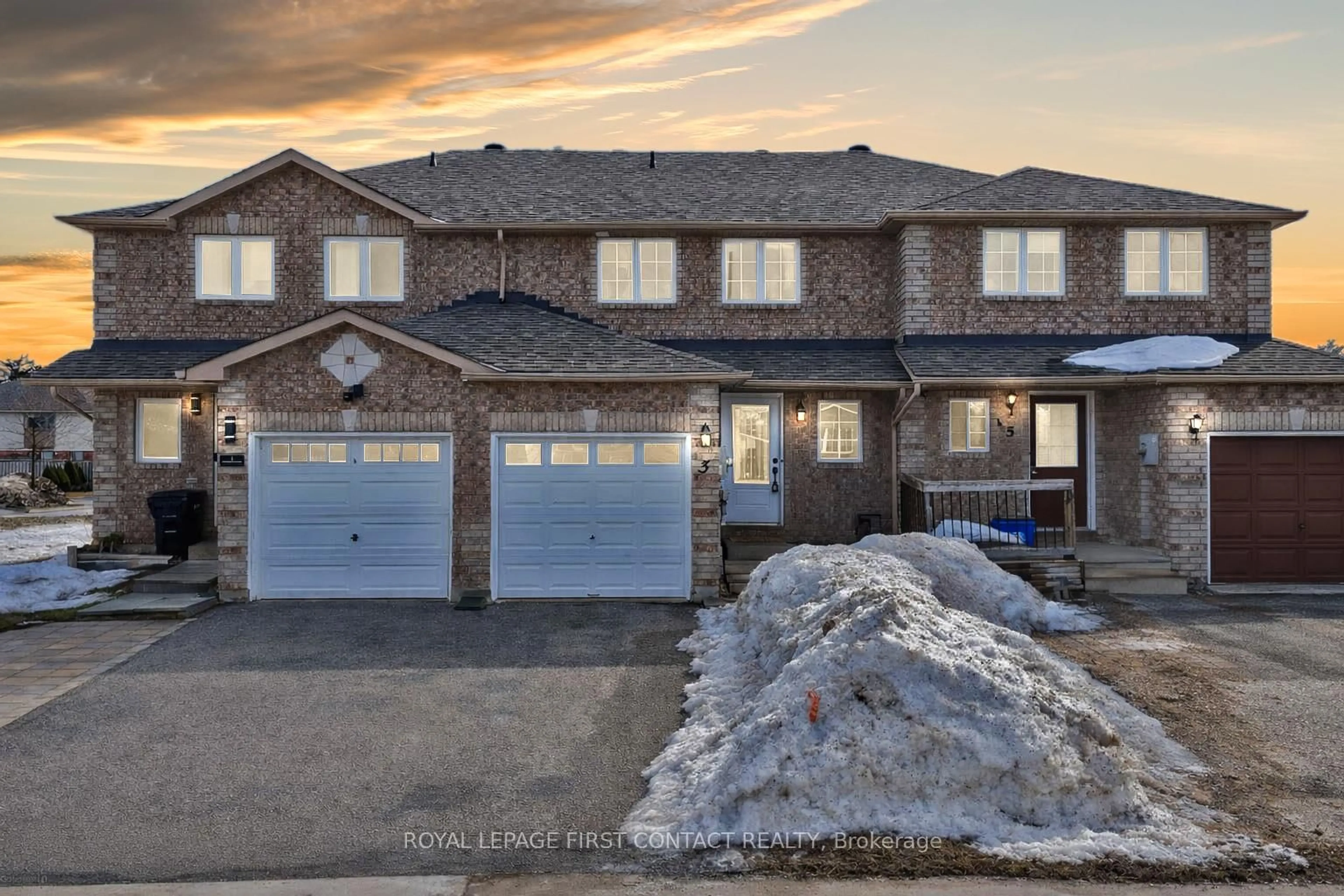 Home with brick exterior material, street for 3 Srigley St, Barrie Ontario L4N 0L9