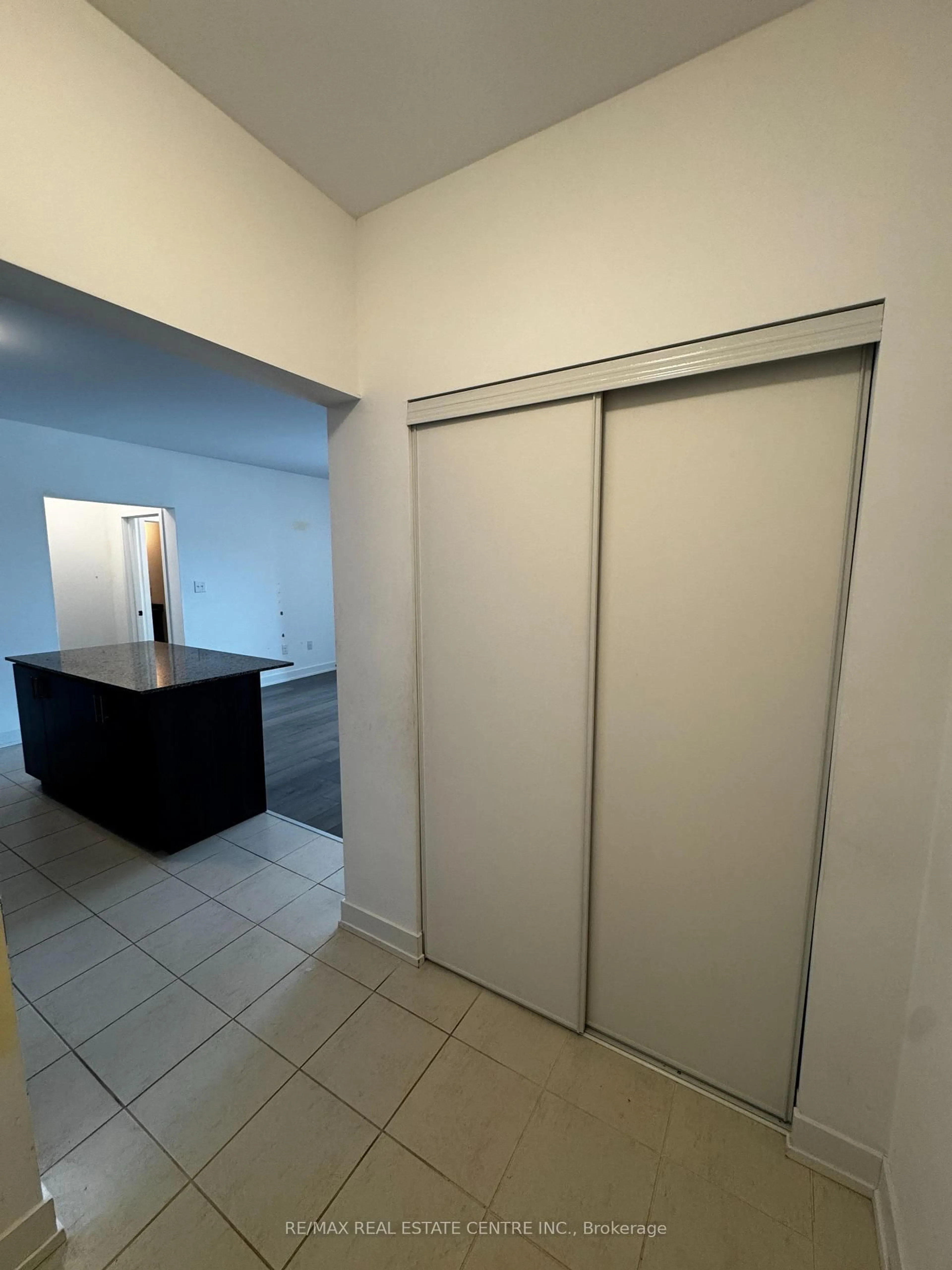 A pic of a room for 4 Spice Way #508, Barrie Ontario L9J 0M2