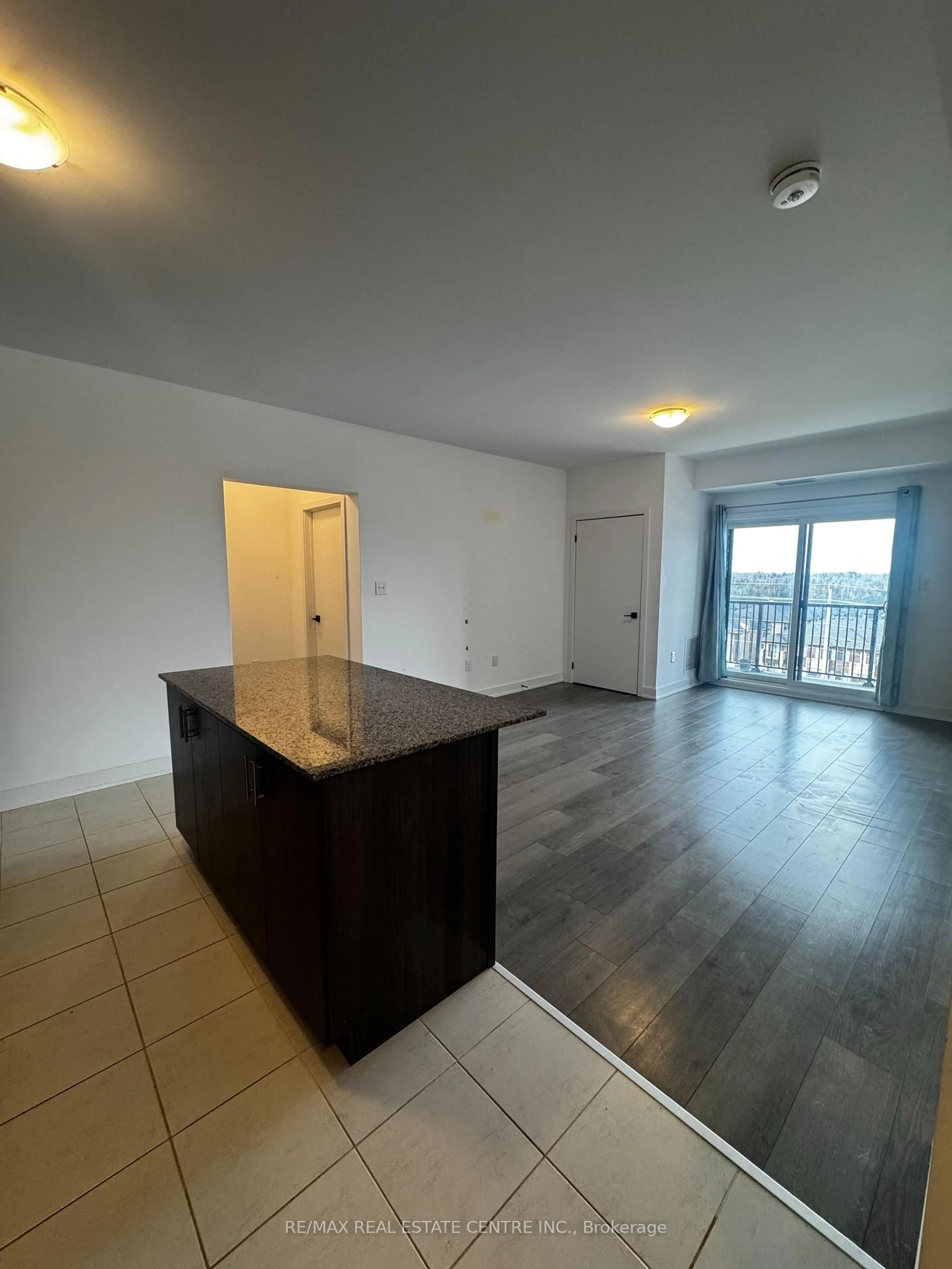 A pic of a room for 4 Spice Way #508, Barrie Ontario L9J 0M2