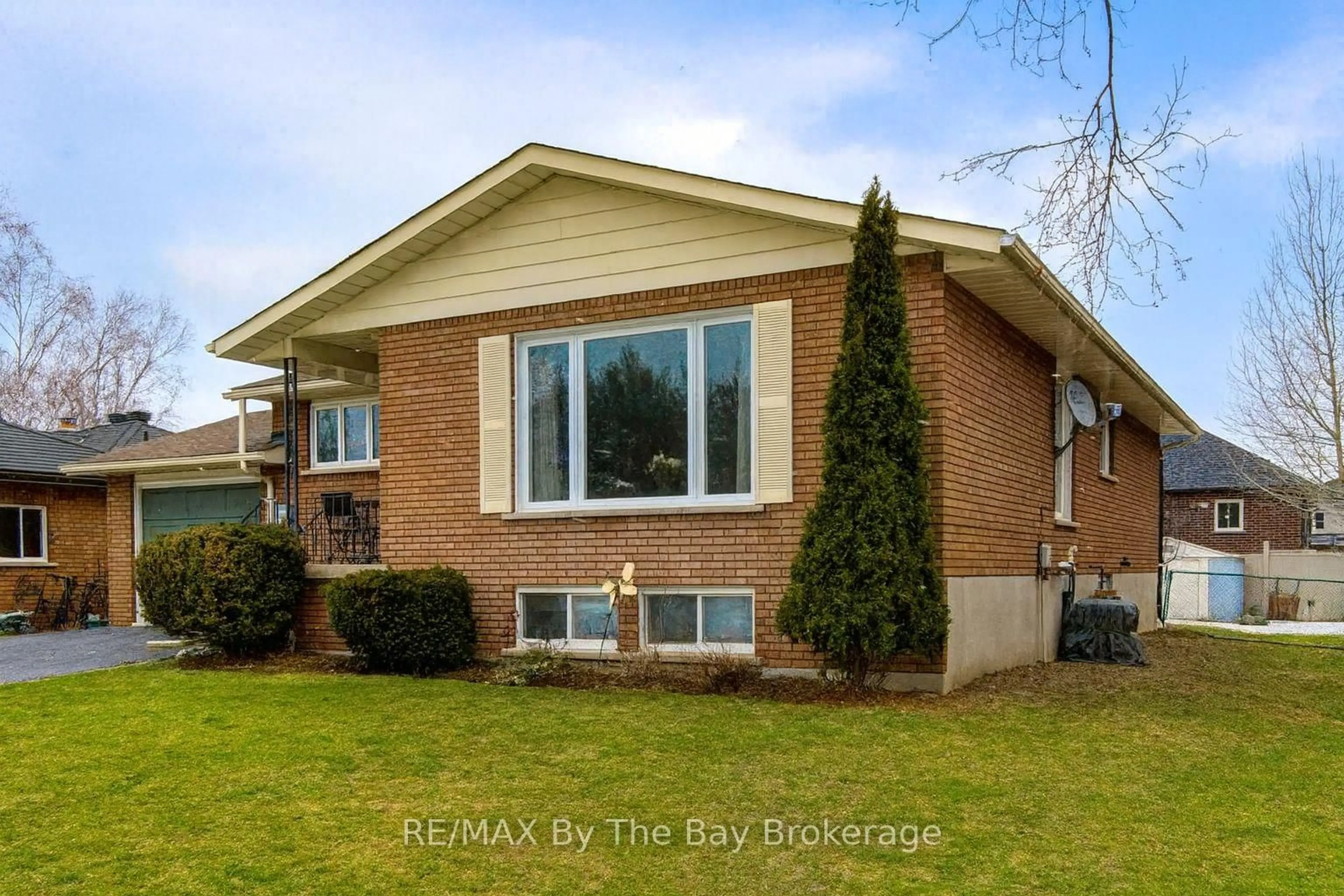 Home with brick exterior material, street for 229 Datas Dr, Clearview Ontario L0M 1S0