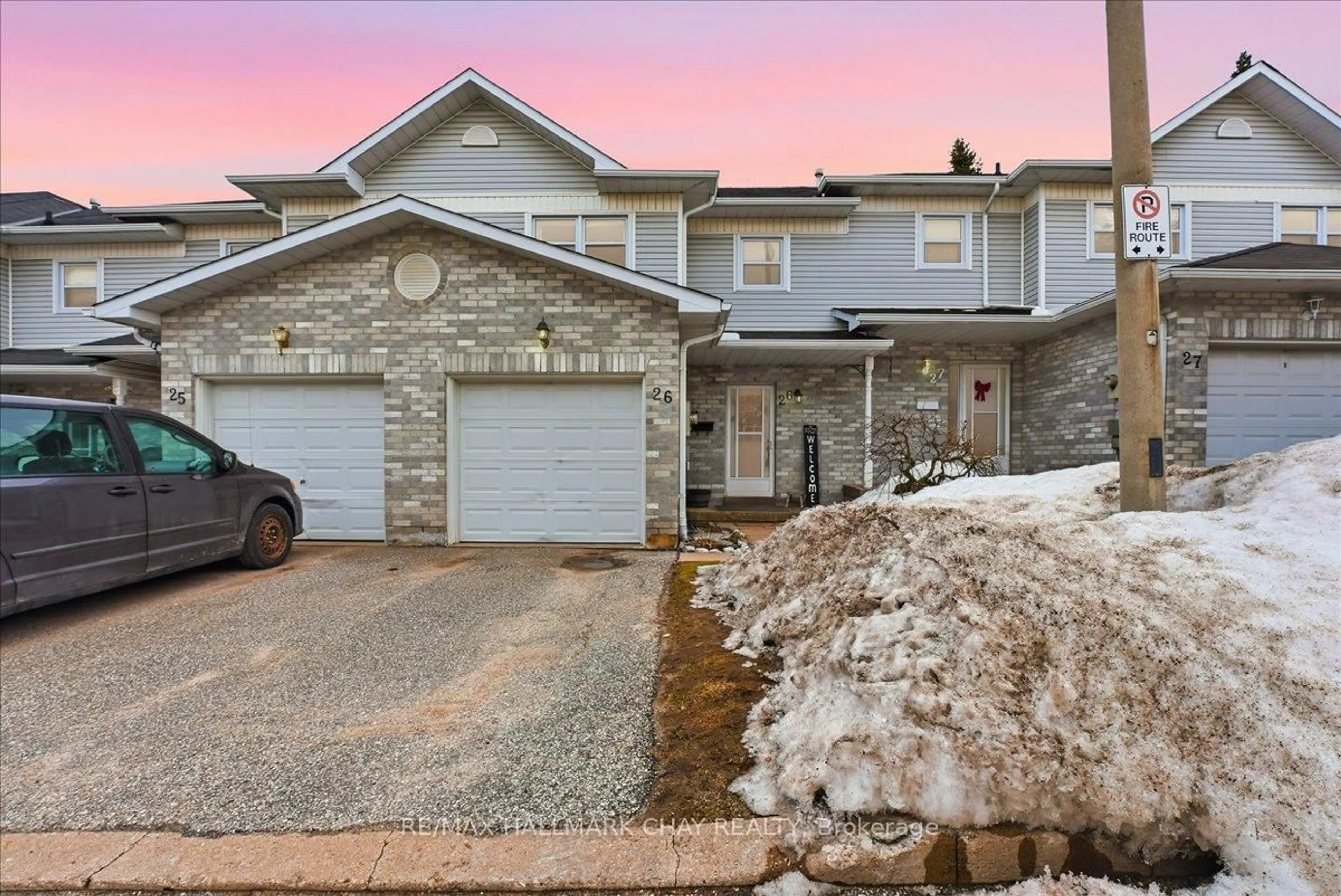 Home with brick exterior material, street for 120 D'ambrosio Dr #26, Barrie Ontario L4N 7W3