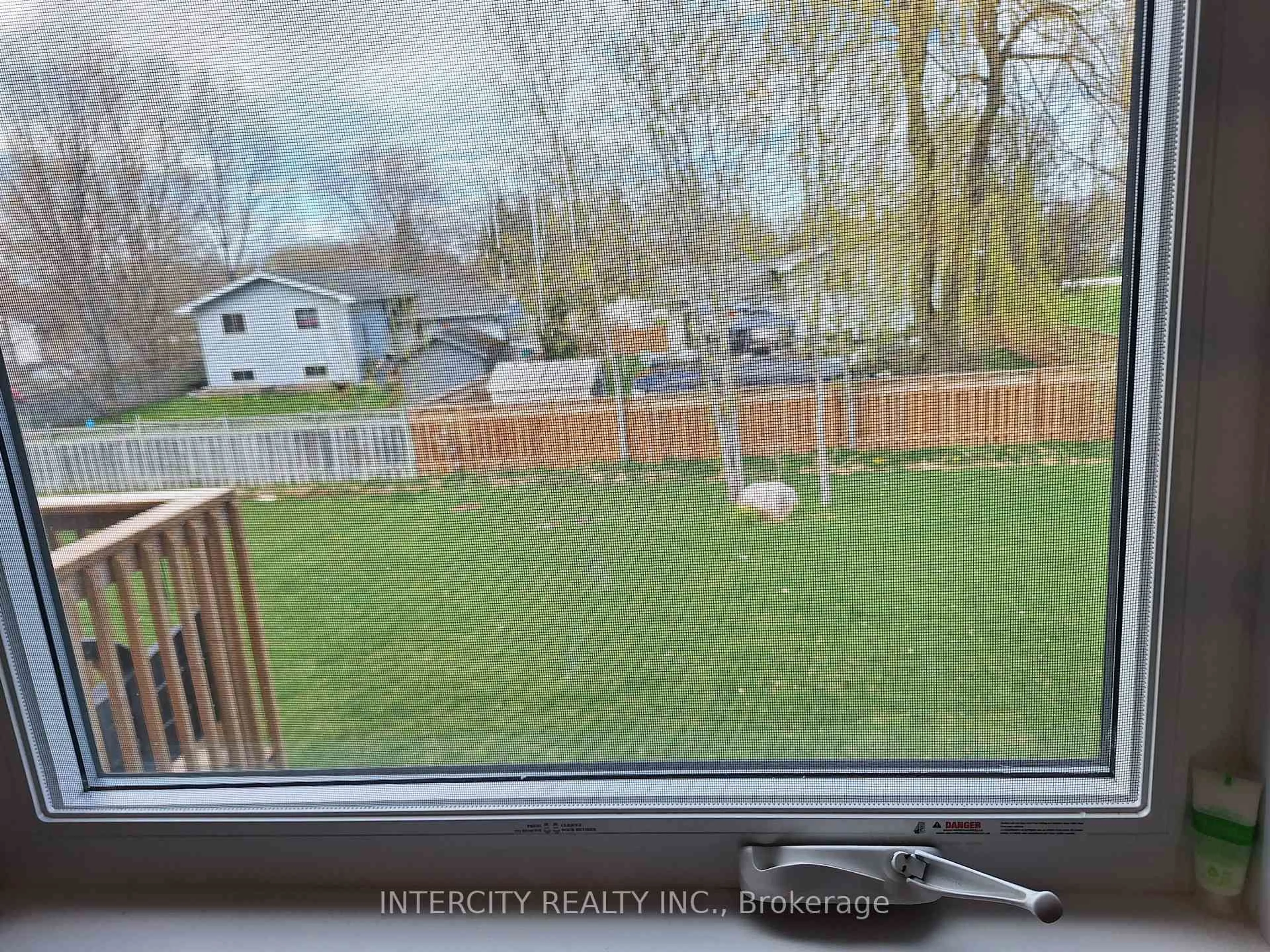 Unknown for 343 Quebec St, Clearview Ontario L0M 1S0