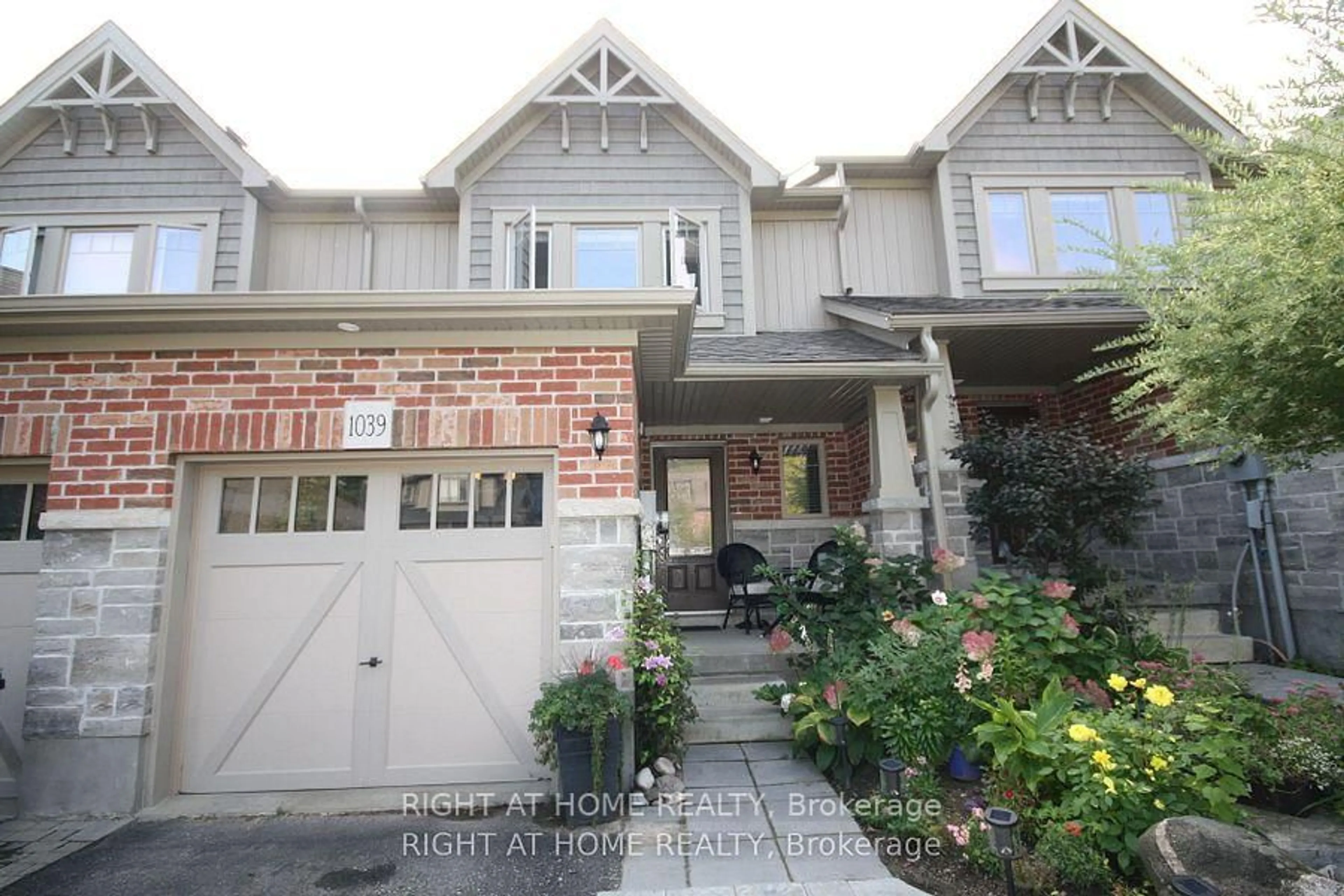 Unknown for 1039 Cook Dr, Midland Ontario L4R 0E4