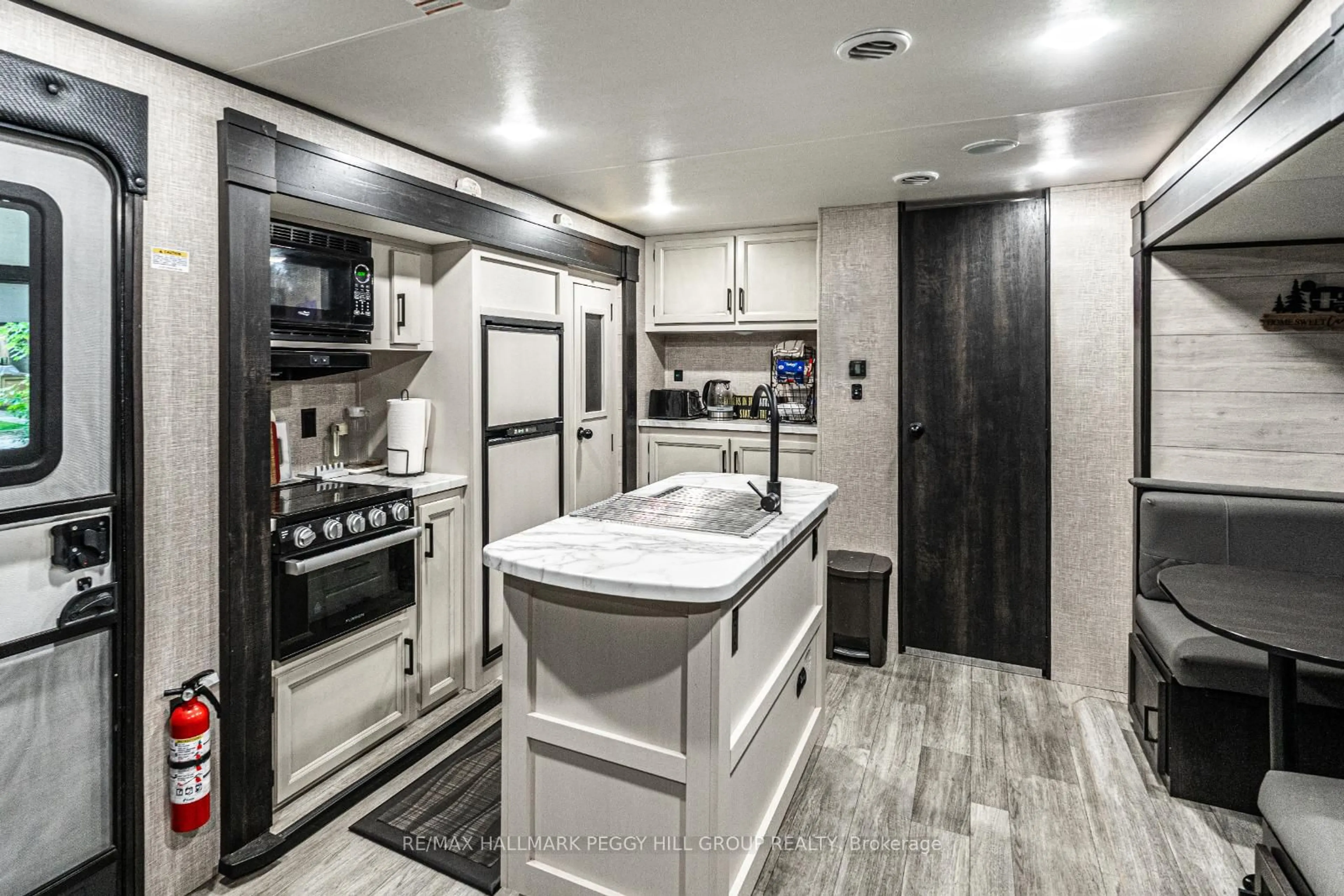 Standard kitchen, ceramic/tile floor for 4300 Crossland Rd #35, Tiny Ontario L0L 2T0