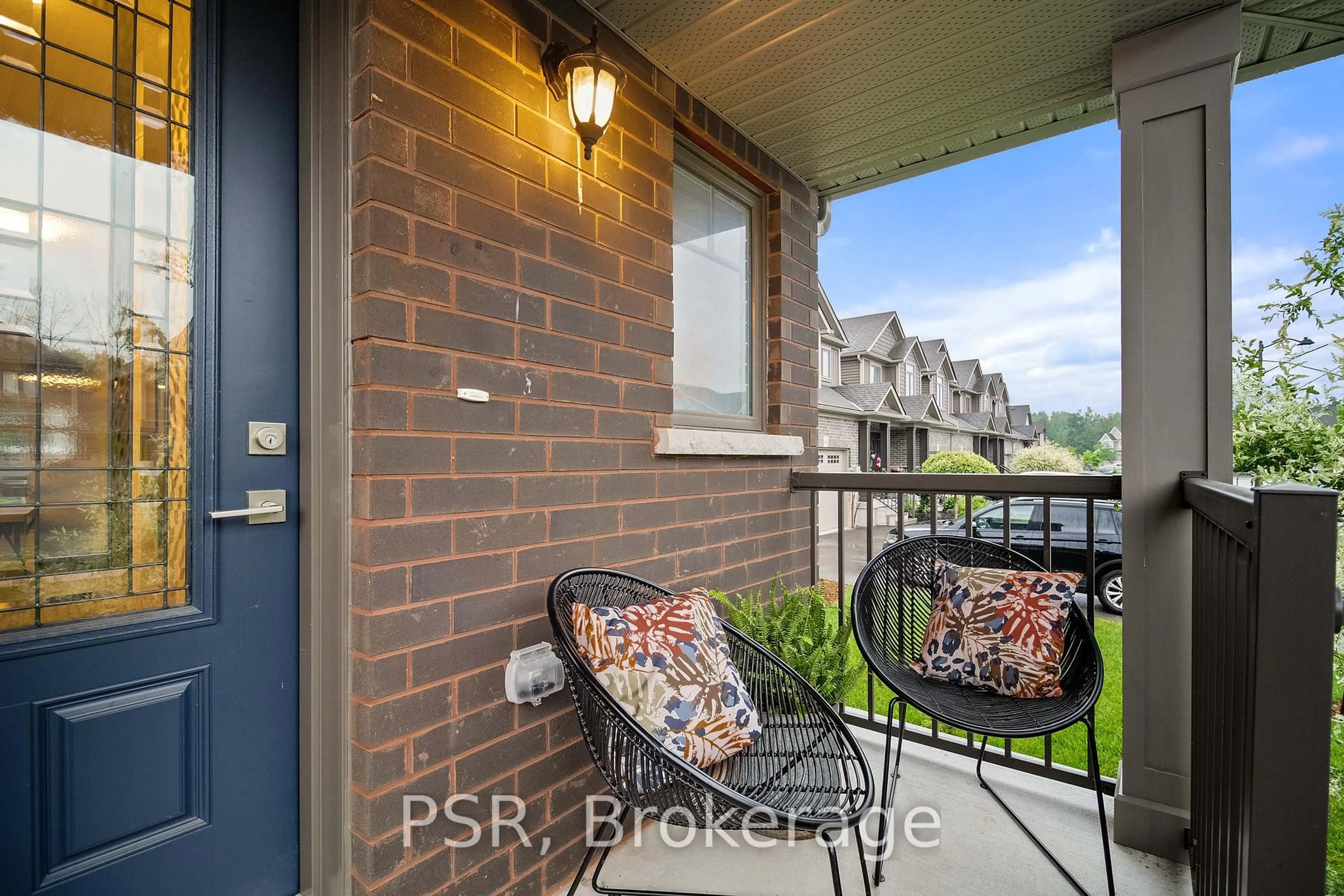 Patio, street for 48 George Zubek Dr, Collingwood Ontario L9Y 1M5