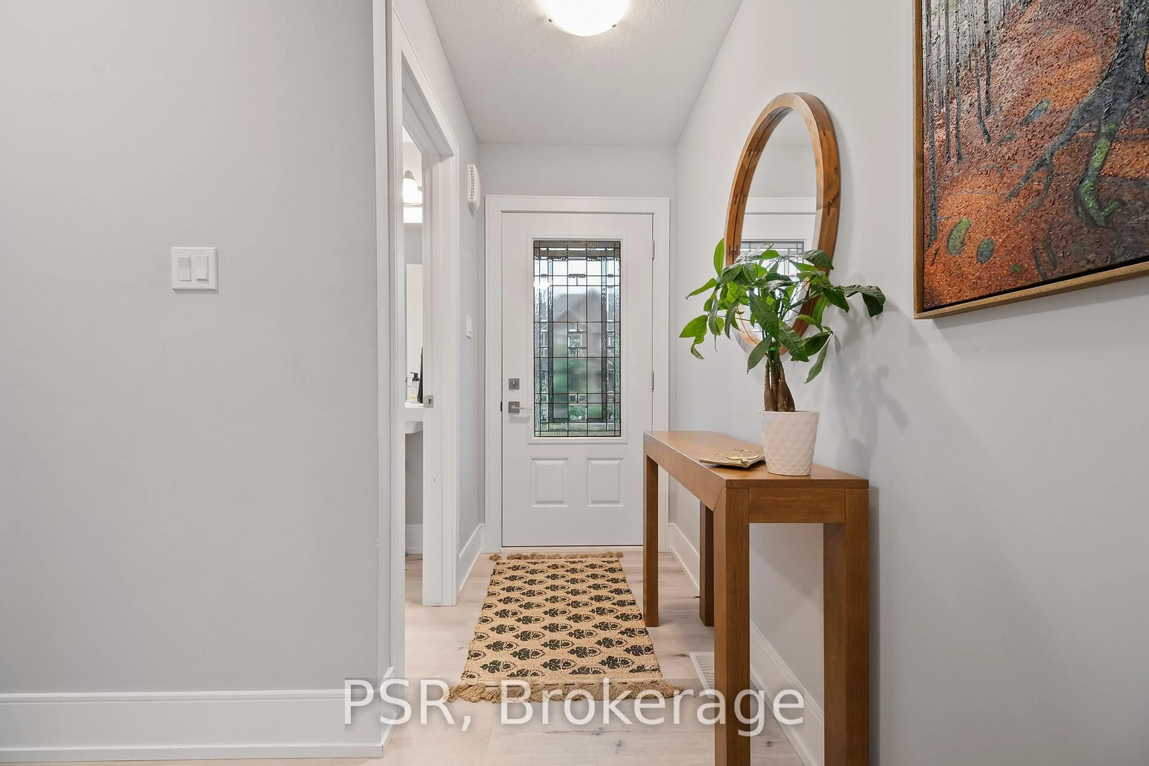 Indoor entryway for 48 George Zubek Dr, Collingwood Ontario L9Y 1M5