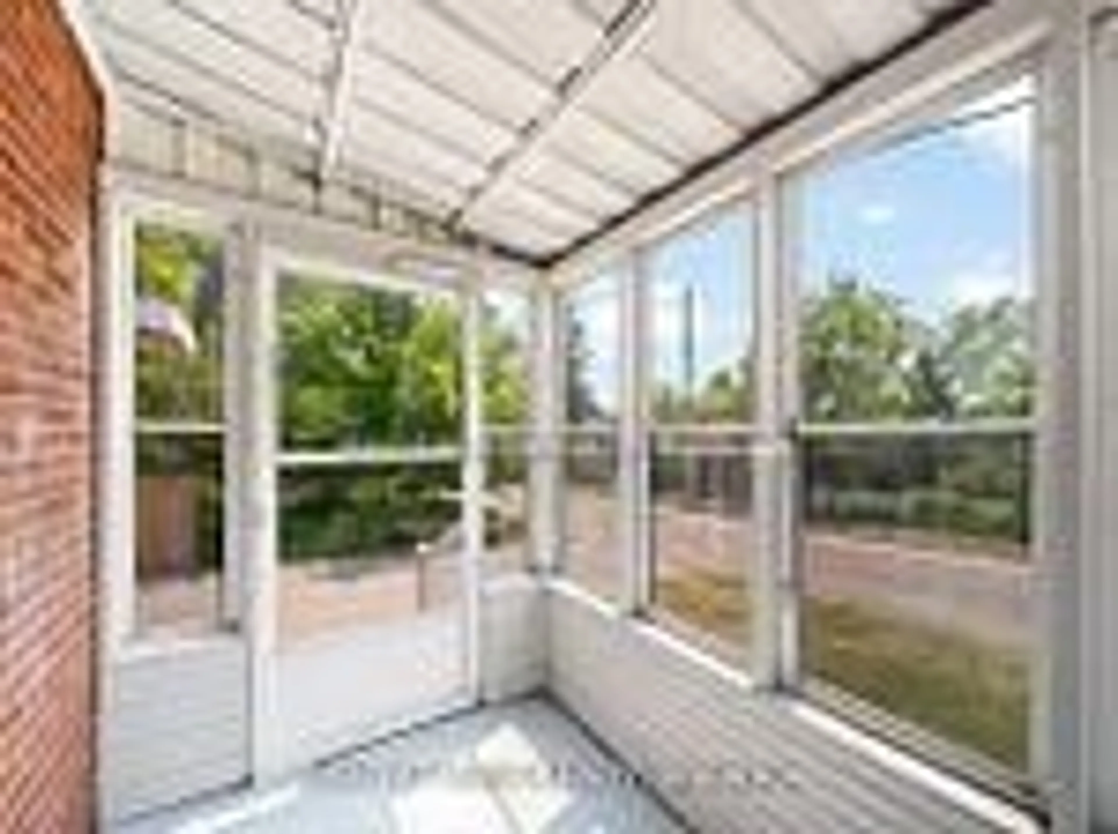 Patio, water/lake/river/ocean view for 21 Thomson St, Barrie Ontario L4N 1X4