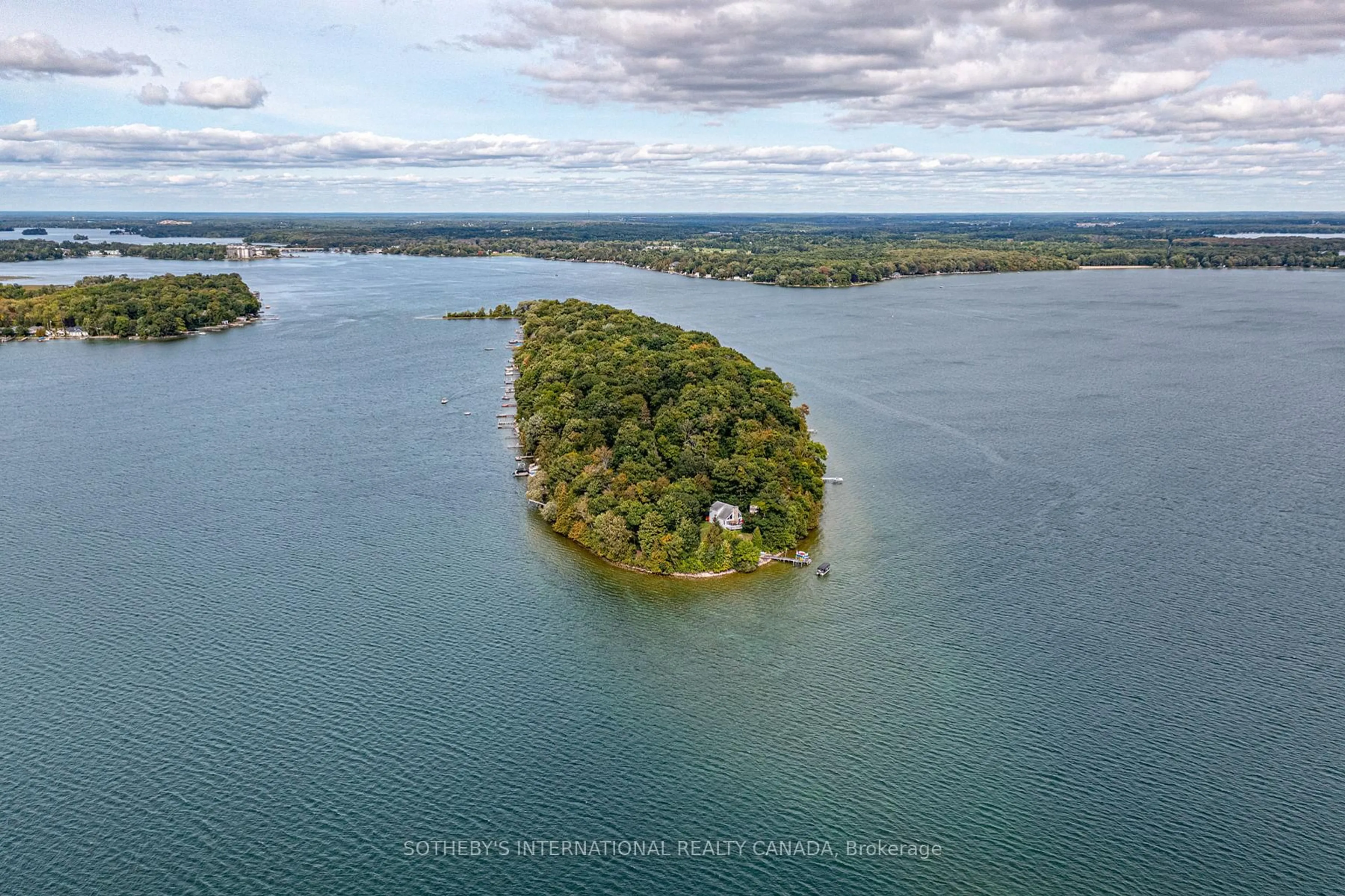 A pic from outside/outdoor area/front of a property/back of a property/a pic from drone, water/lake/river/ocean view for 1 & 2 Ivy Lane, Orillia Ontario L3V 6H1