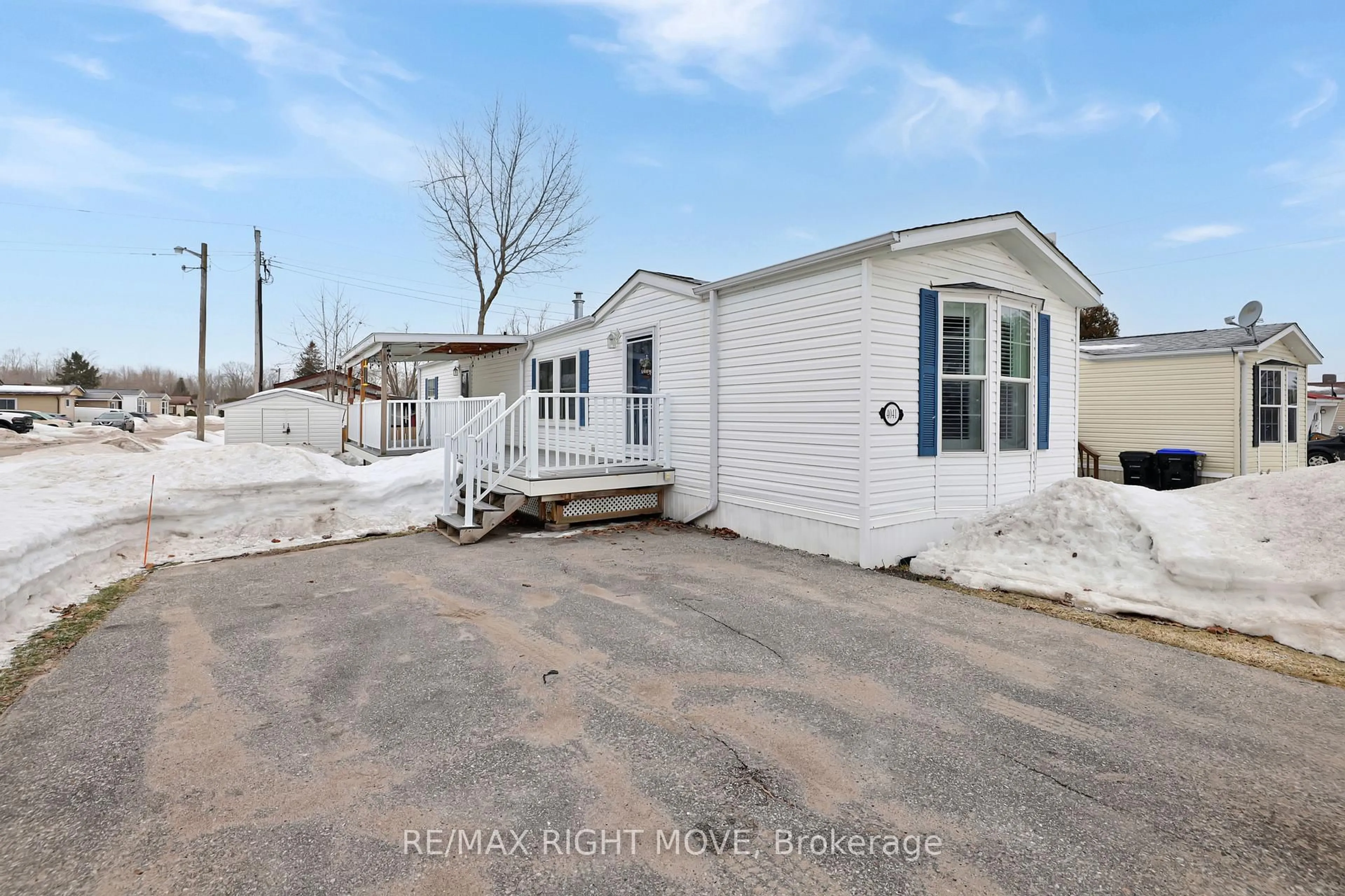 Unknown for 4041 Ash Cres, Severn Ontario L3V 0V1