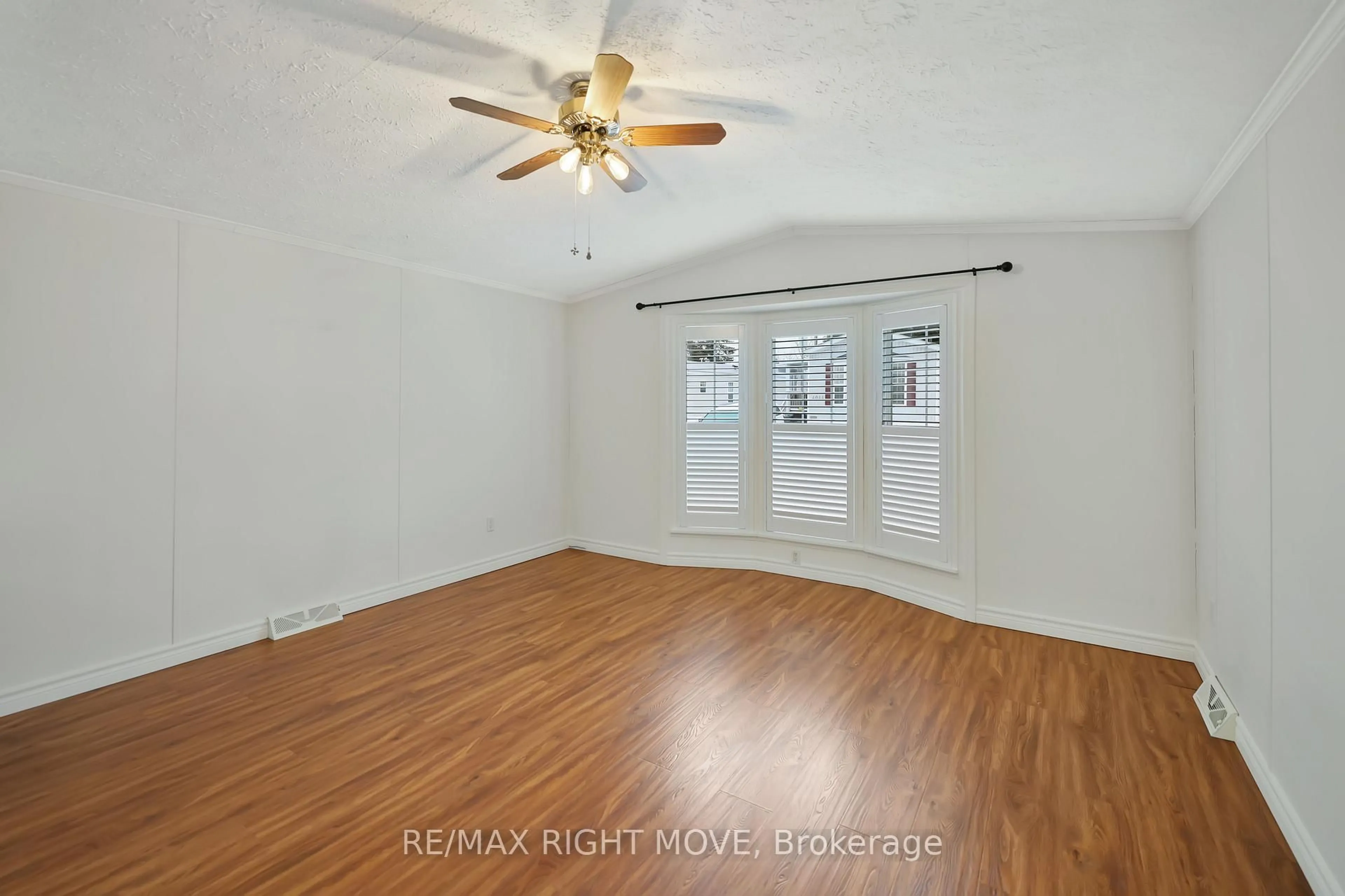 A pic of a room for 4041 Ash Cres, Severn Ontario L3V 0V1