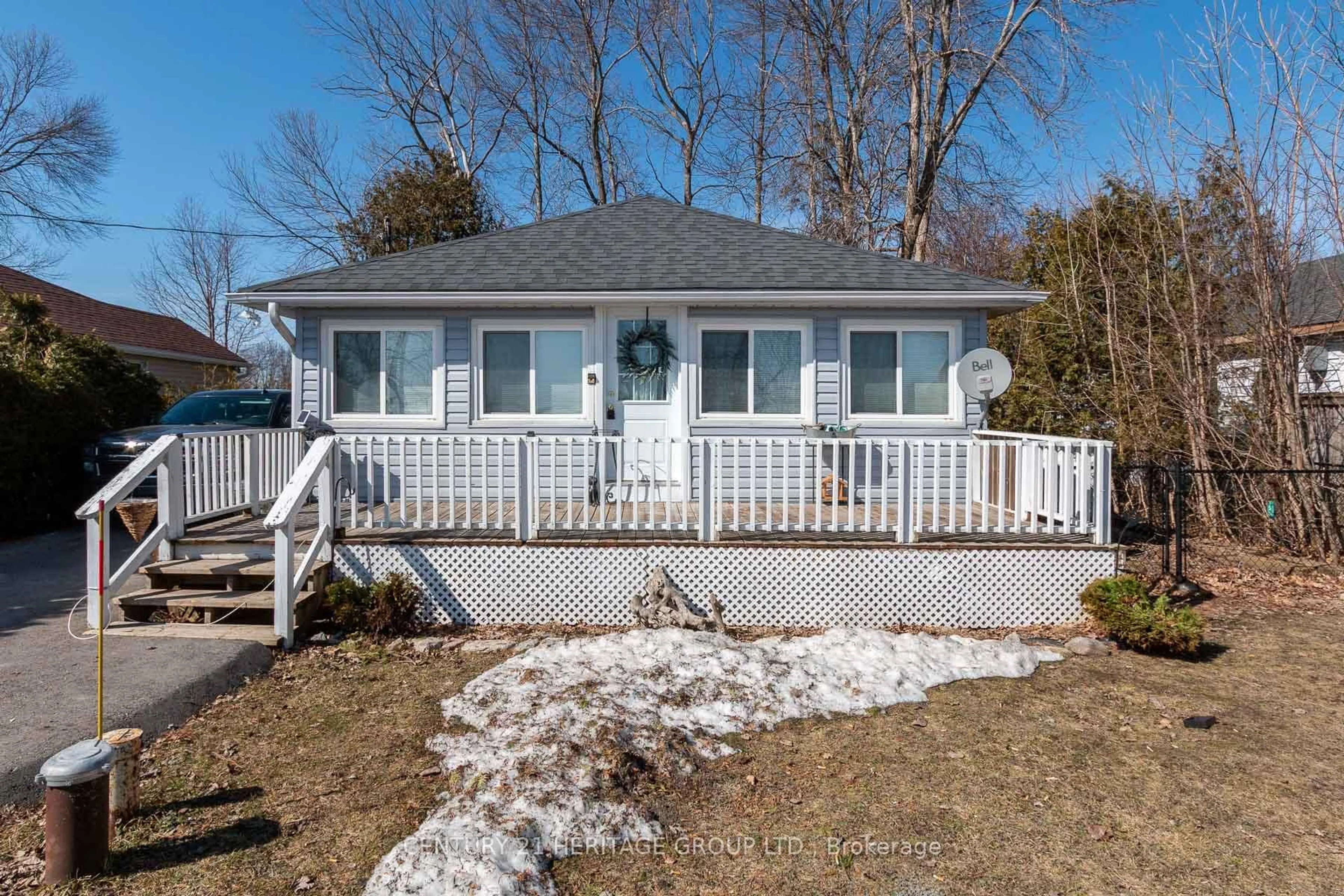 Home with vinyl exterior material, water/lake/river/ocean view for 1253 Ramara Rd, Ramara Ontario L0K 1B0