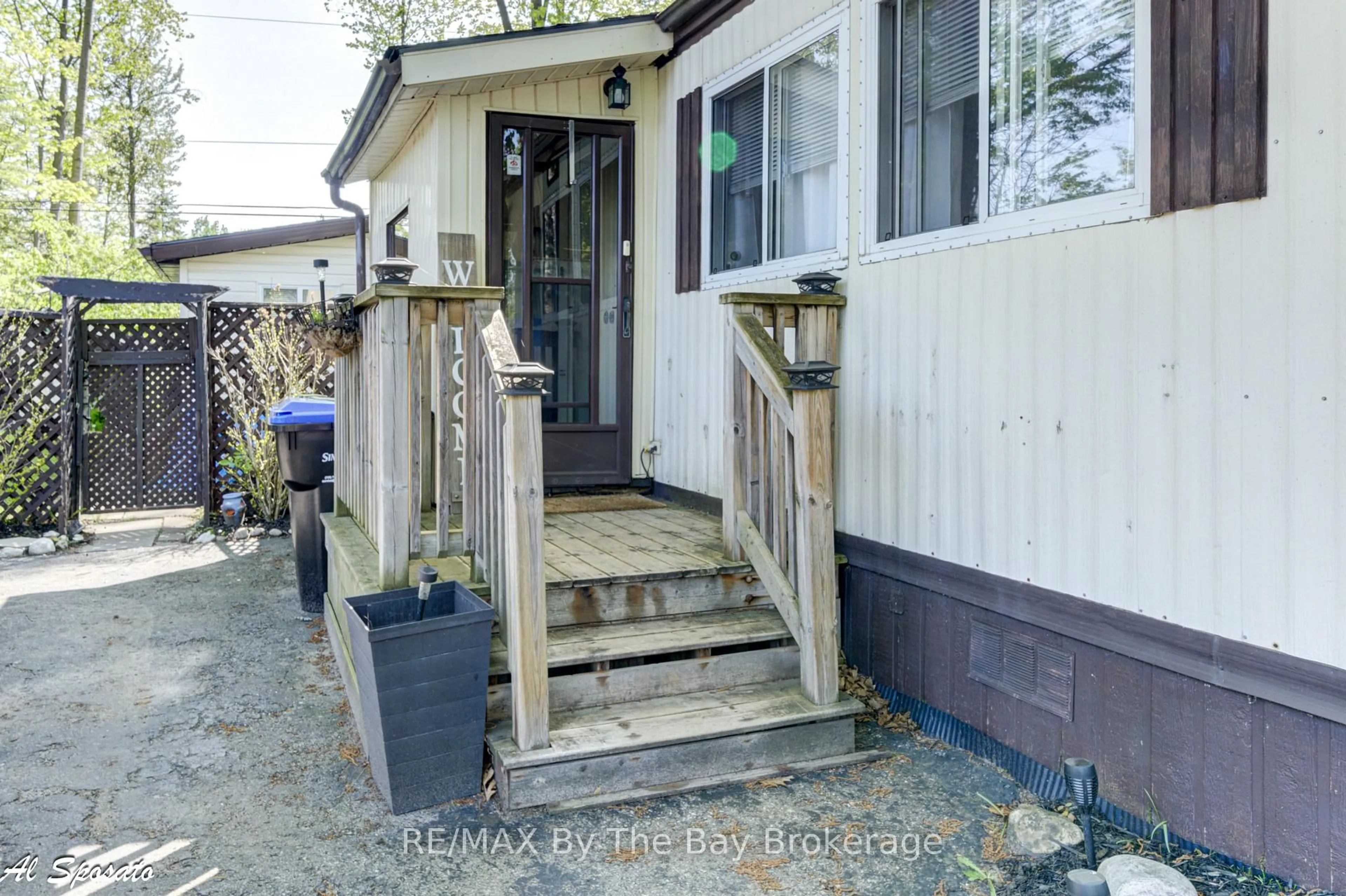 Unknown for 76 Georgian Glen Dr, Wasaga Beach Ontario L9Z 1K7