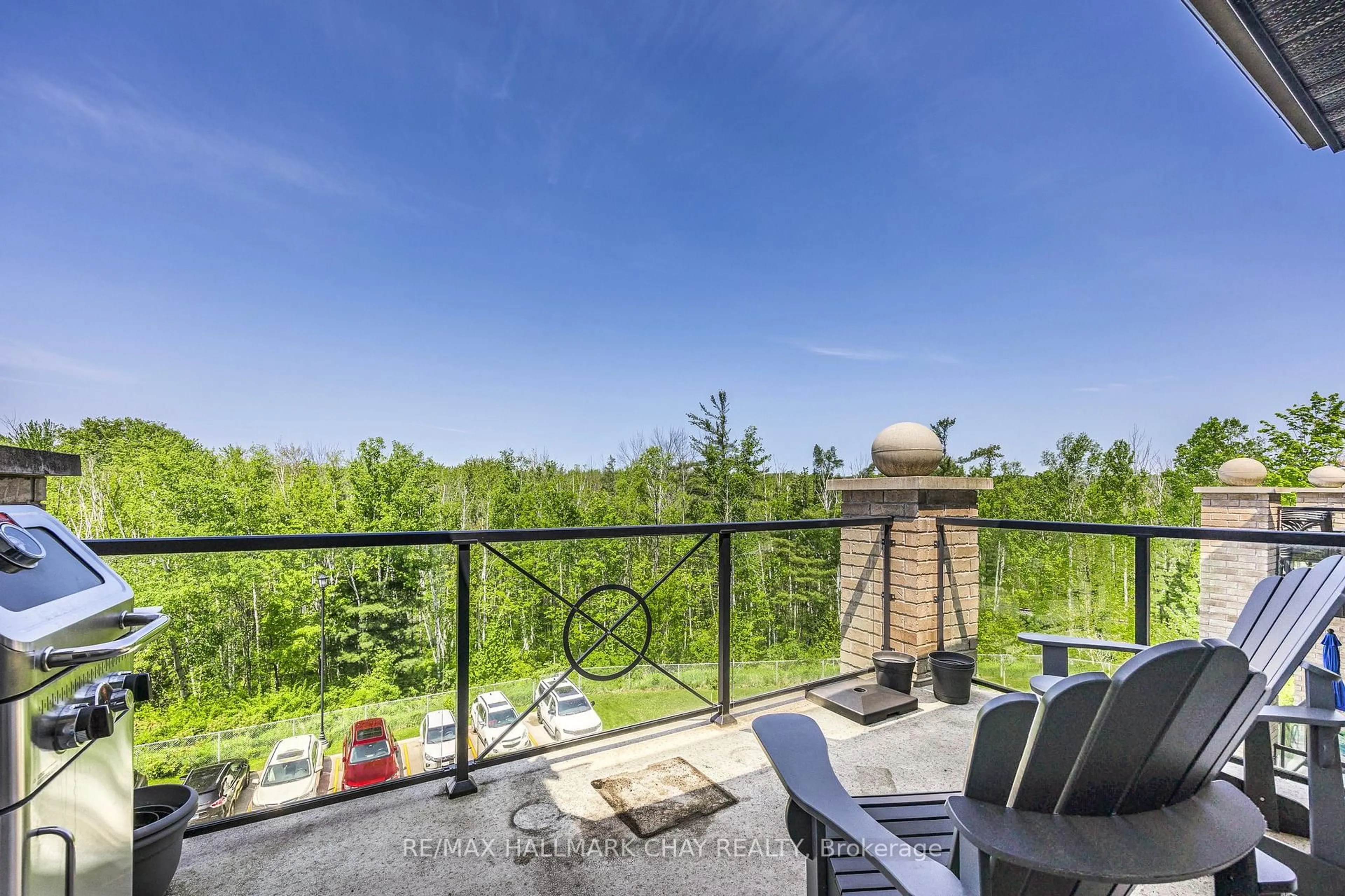 Patio, water/lake/river/ocean view for 40 Ferndale Dr #407, Barrie Ontario L4N 2L3