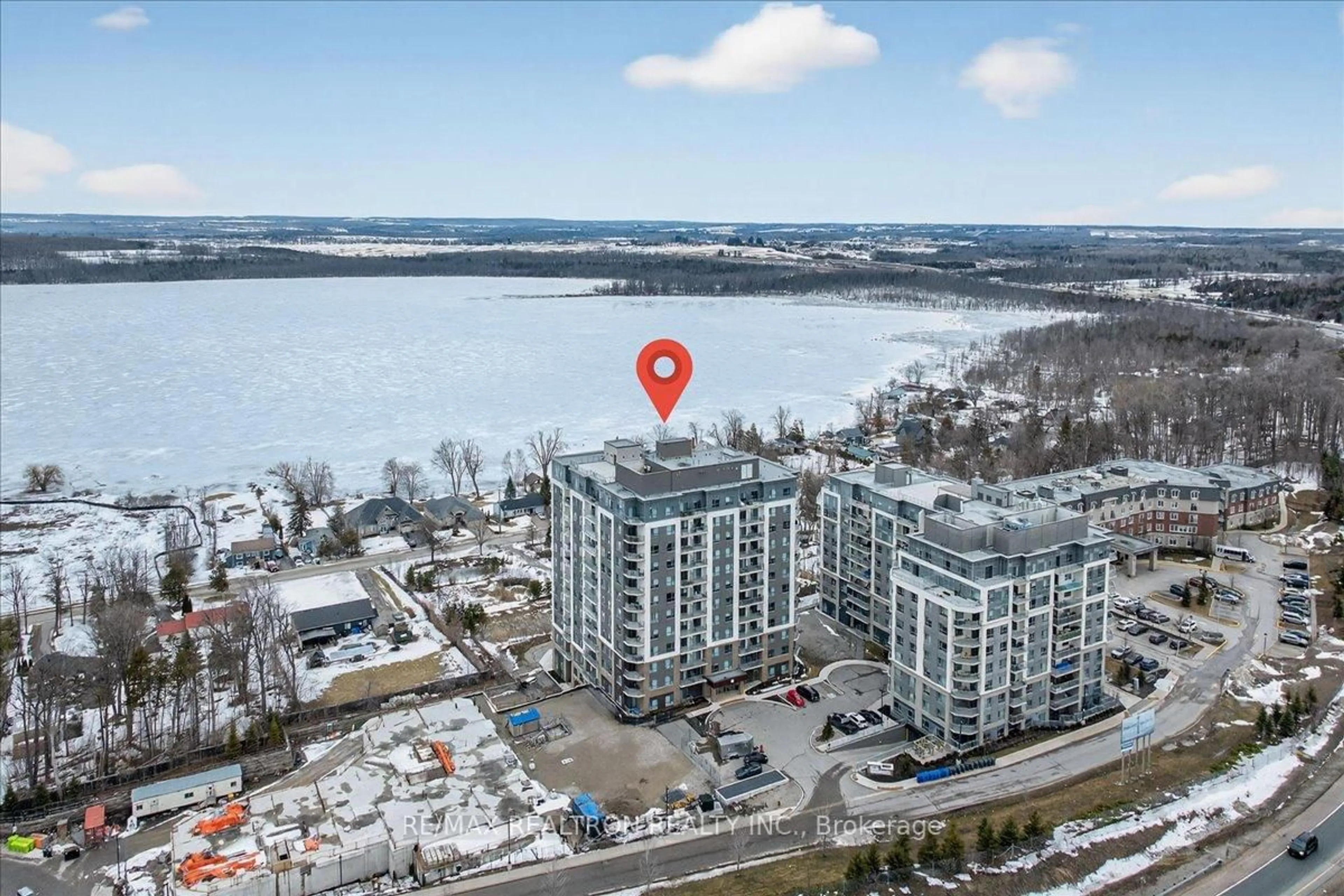 A pic from outside/outdoor area/front of a property/back of a property/a pic from drone, water/lake/river/ocean view for 56 Lakeside Terr #510, Barrie Ontario L4M 7B9