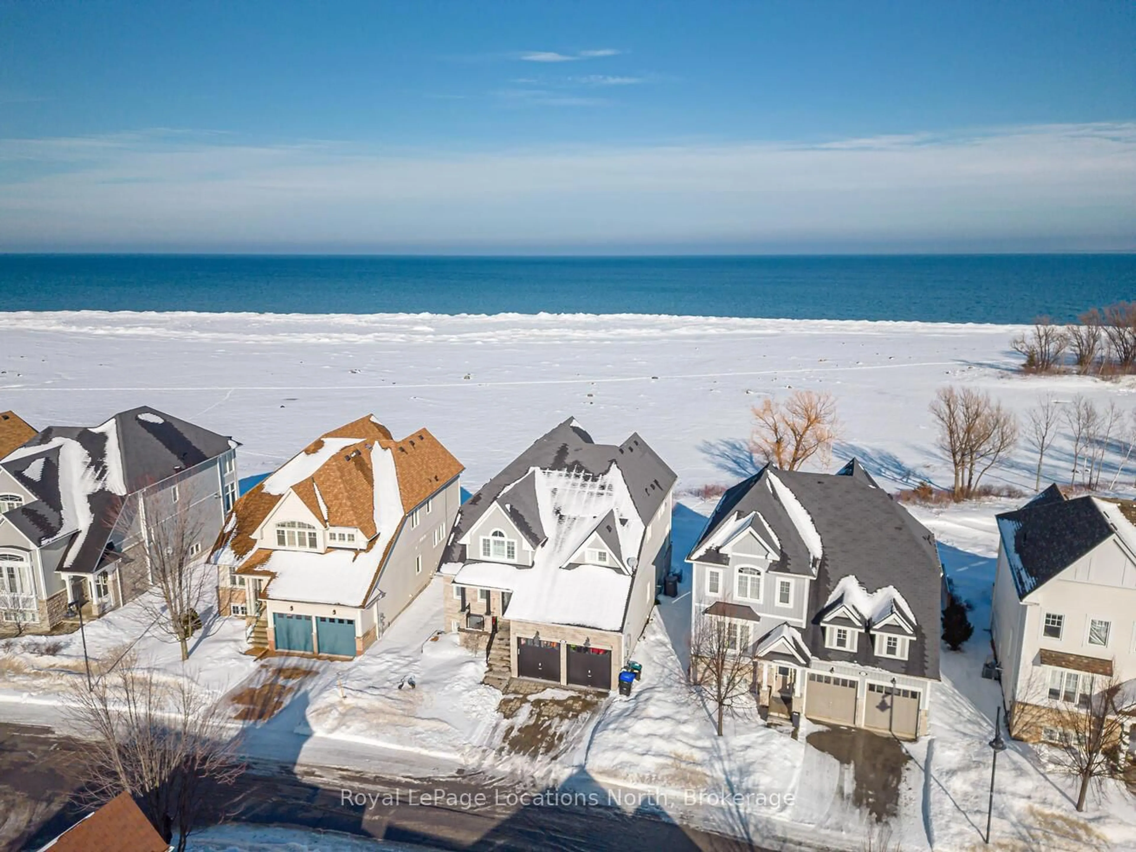 A pic from outside/outdoor area/front of a property/back of a property/a pic from drone, water/lake/river/ocean view for 65 Waterview Rd, Wasaga Beach Ontario L9Z 0E9