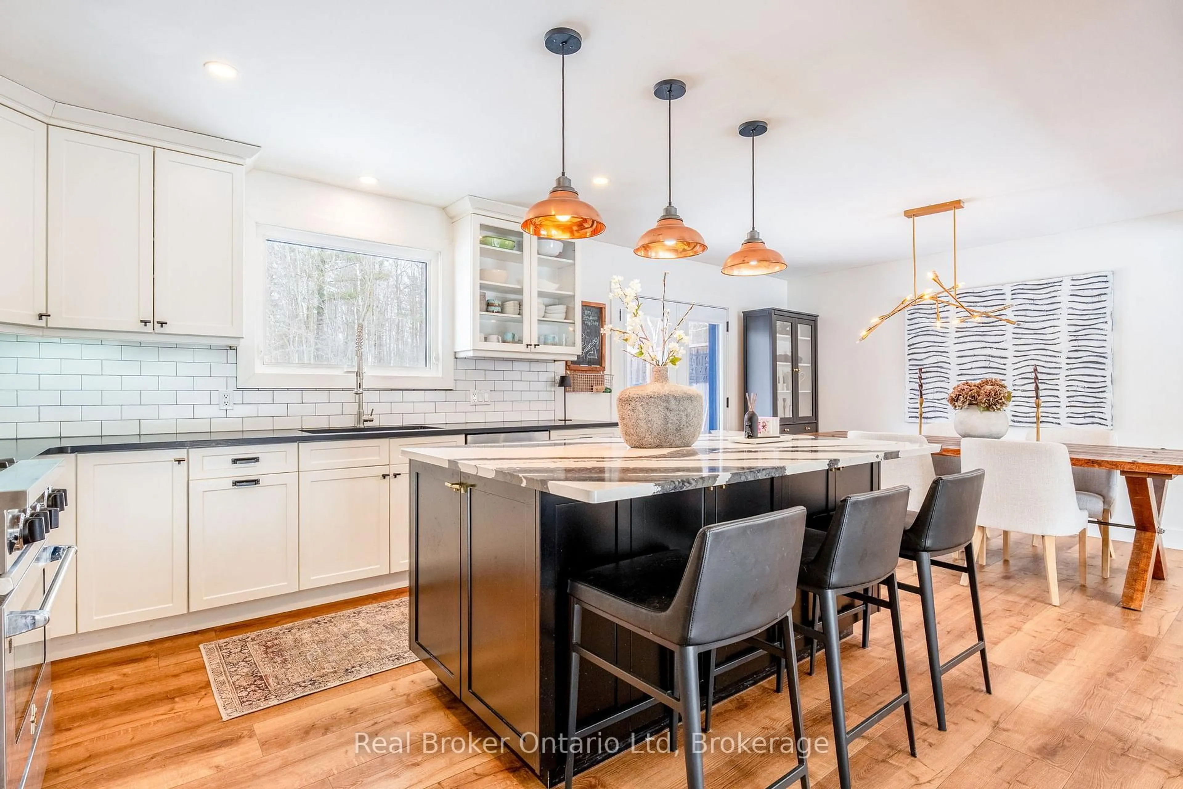 Open concept kitchen, unknown for 3922 Horseshoe Valley Rd, Springwater Ontario L0L 1Y0