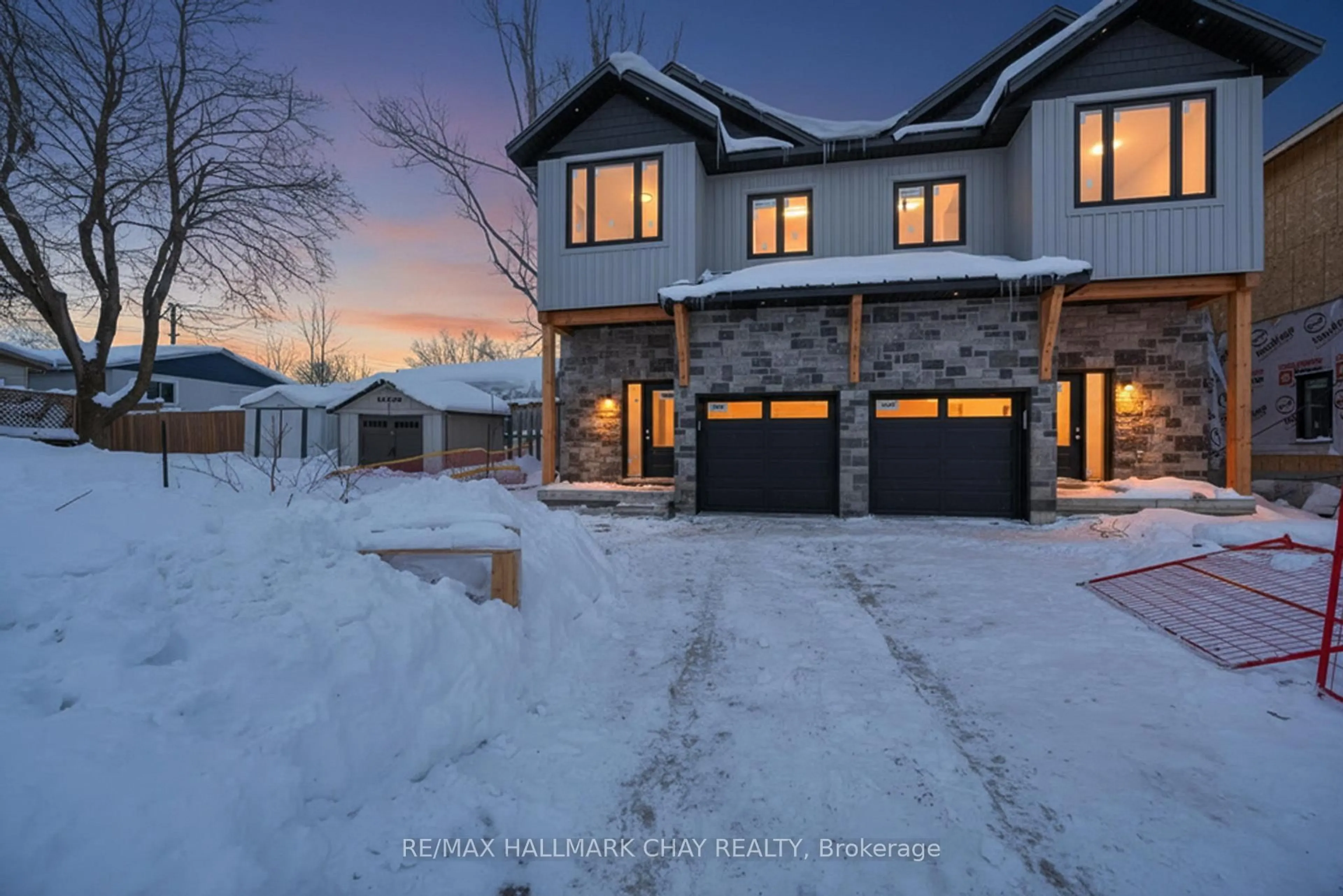 A pic from outside/outdoor area/front of a property/back of a property/a pic from drone, street for 28 rose Ave, Orillia Ontario L3V 6B4