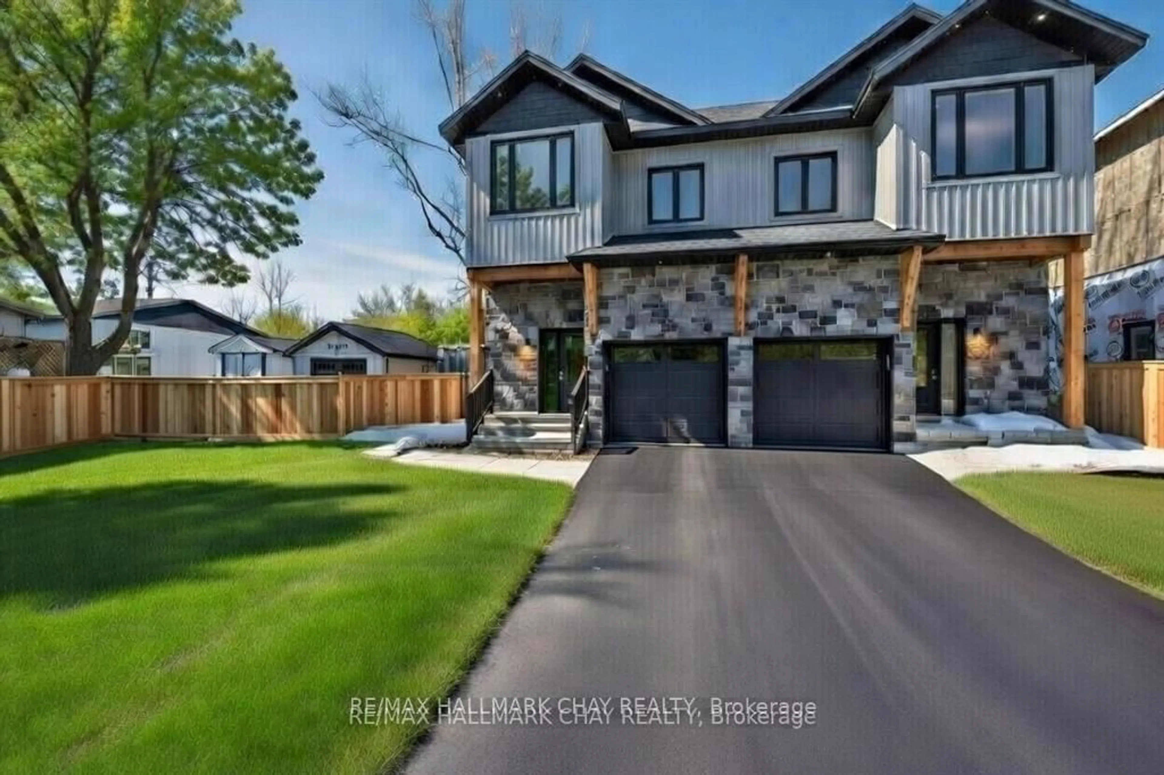 Home with brick exterior material, street for 28 rose Ave, Orillia Ontario L3V 6B4