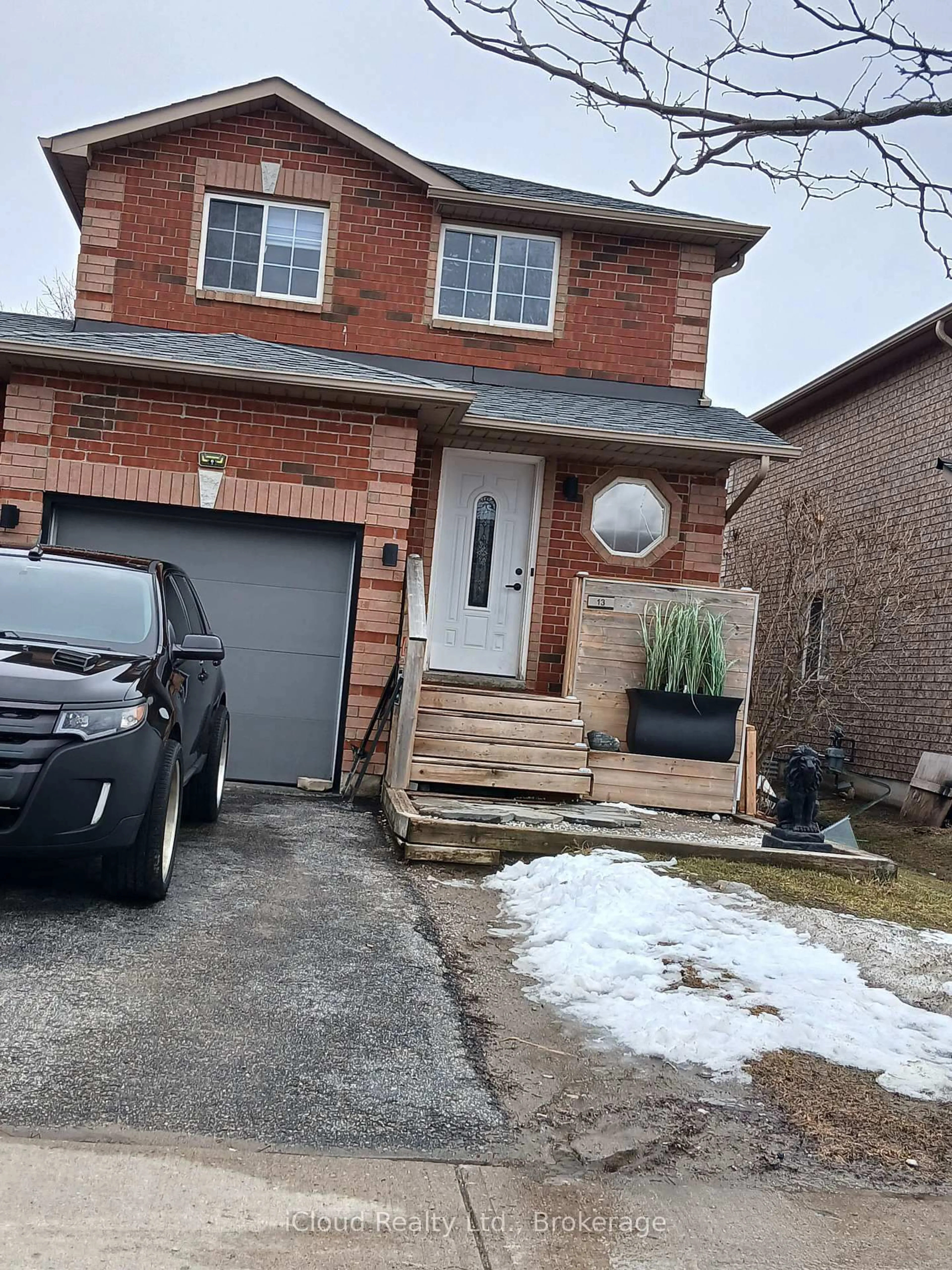 Home with brick exterior material, street for 135 Raymond Cres, Barrie Ontario L4N 0V4