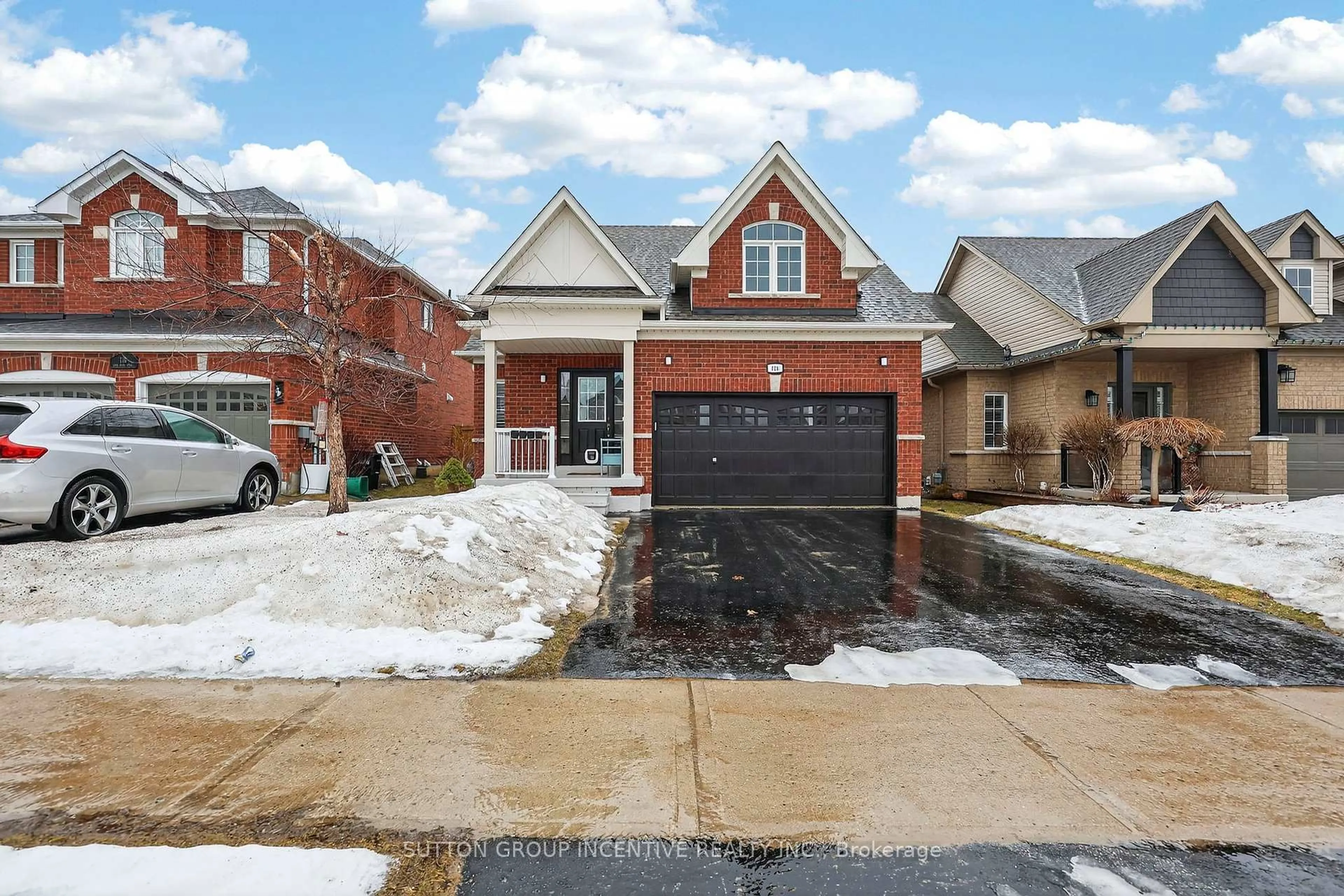 Home with brick exterior material, street for 116 Sun King Cres, Barrie Ontario L4M 0E6
