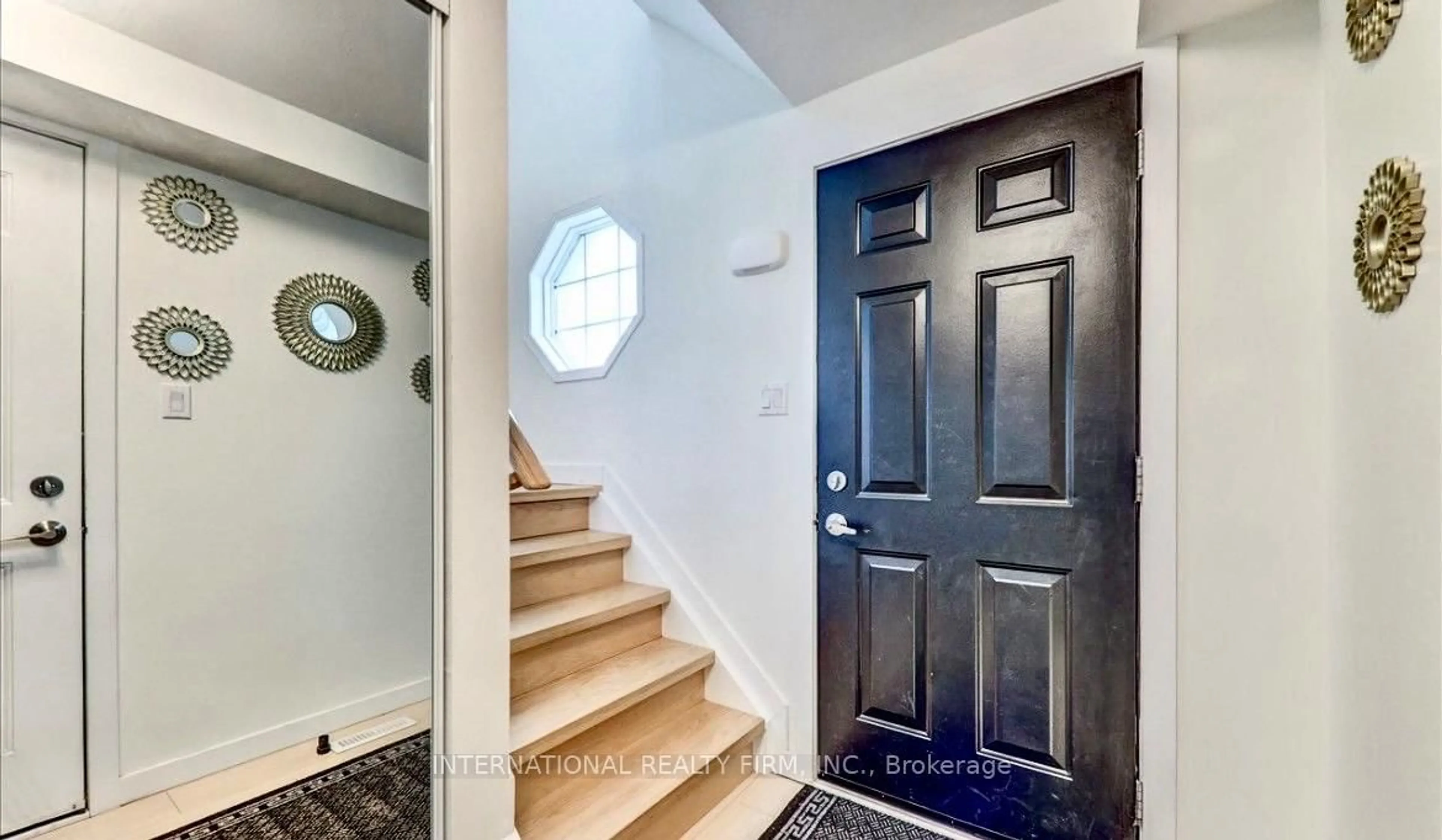 Unknown for 15 Hewitt Pl, Barrie Ontario L4M 7B3