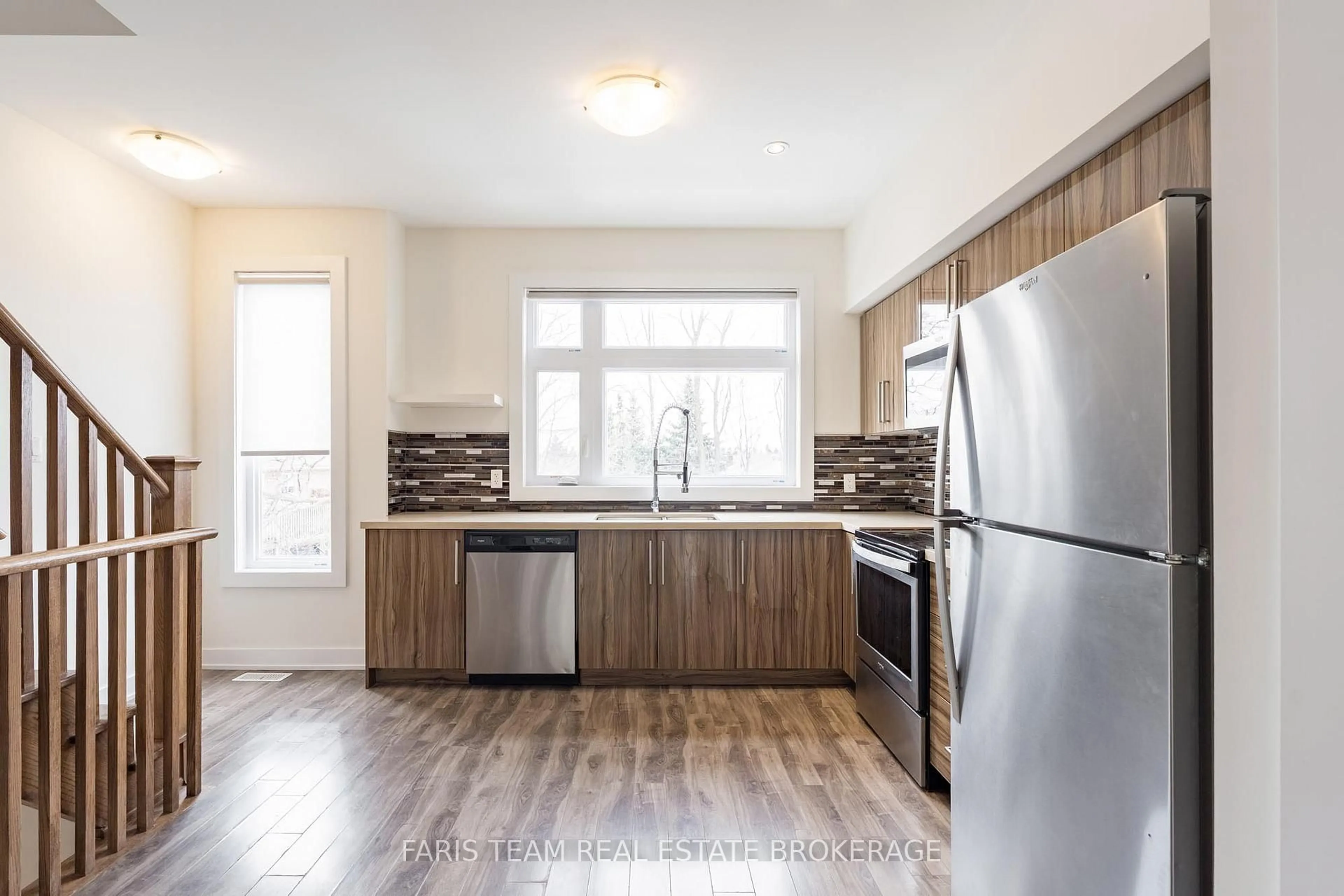 Open concept kitchen, unknown for 540 Essa Rd #52, Barrie Ontario L4N 9E5