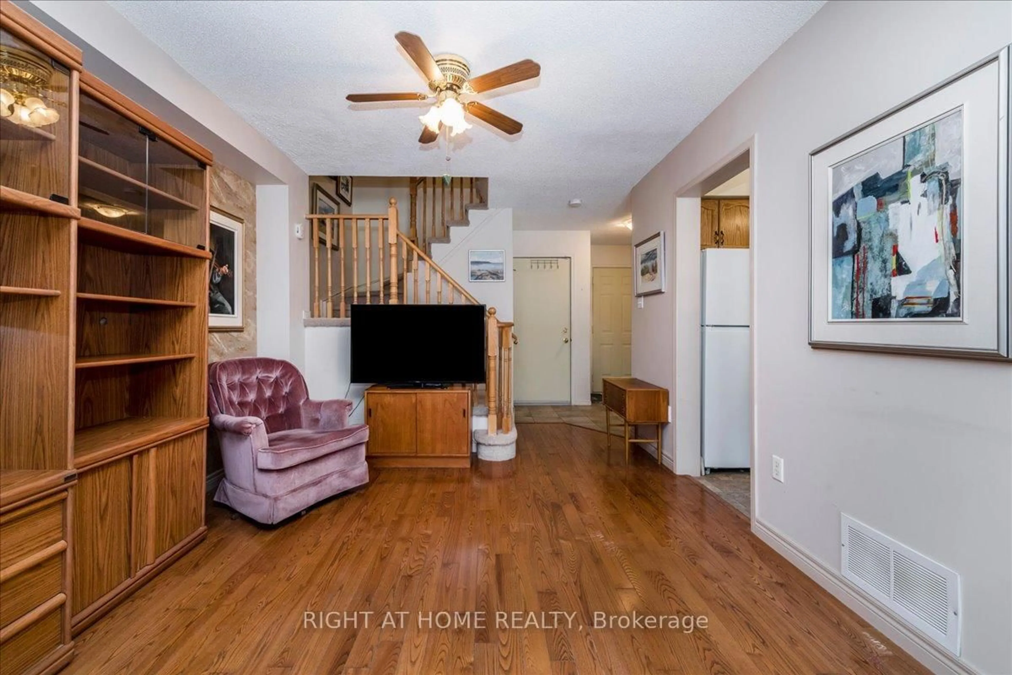 Unknown for 142 Leslie Ave, Barrie Ontario L4N 9P4